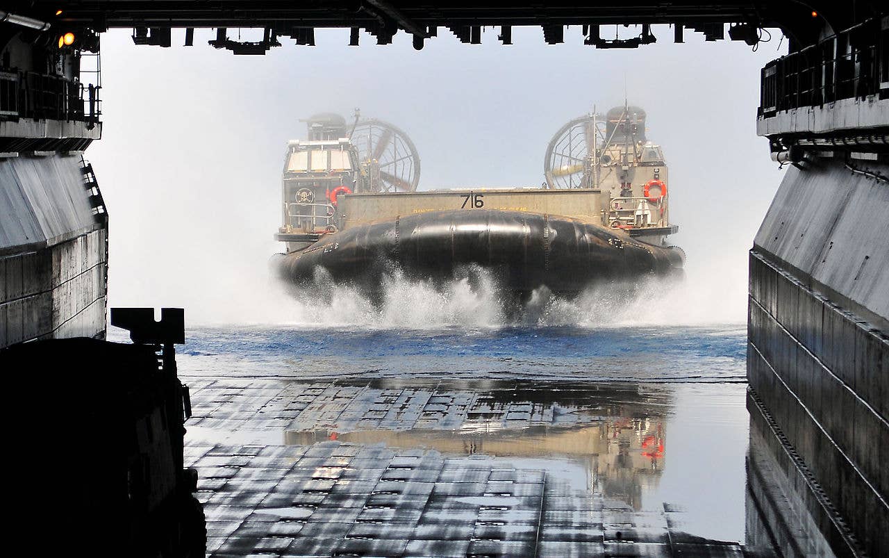 message-editor%2F1554632831985-1280px-us_navy_110512-n-zs026-292_lcac_76_enters_the_well_deck_of_uss_boxer_lhd_4.jpg