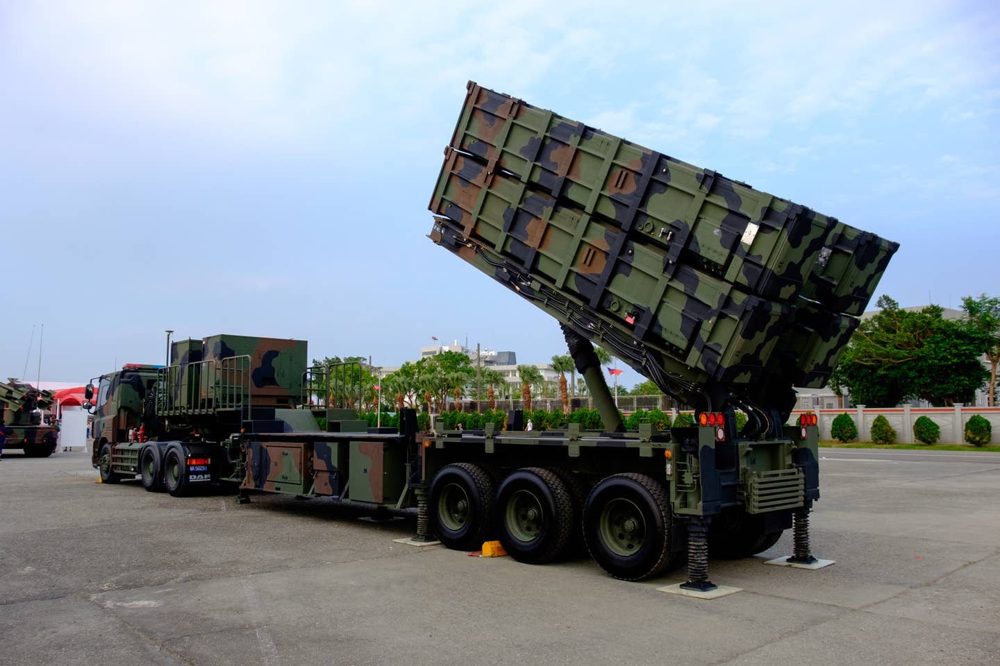 message-editor%2F1603821311793-rocn_hsiung_feng_ii__hsiung_feng_iii_anti-ship_missile_launchers_trailer_and_truck_display_at_zuoying_naval_base_ground_left_rear_view_20161112.jpg