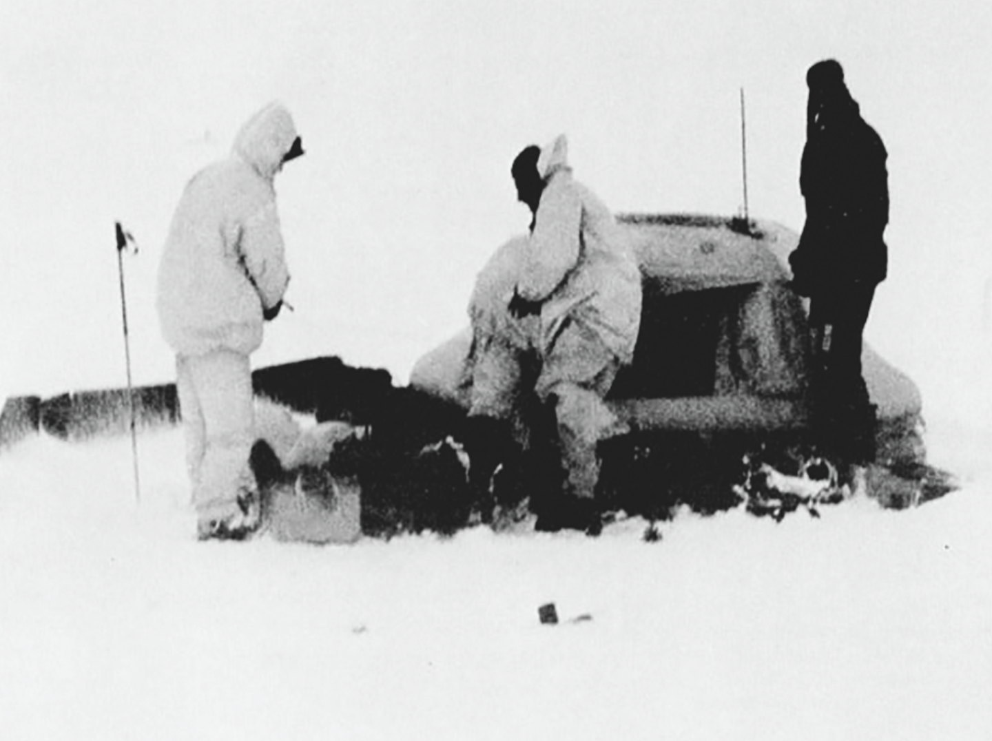 One of the helicopters’ survival life rafts was set up to provide shelter while the soldiers awaited rescue from Fortuna. <em>via publisher</em>