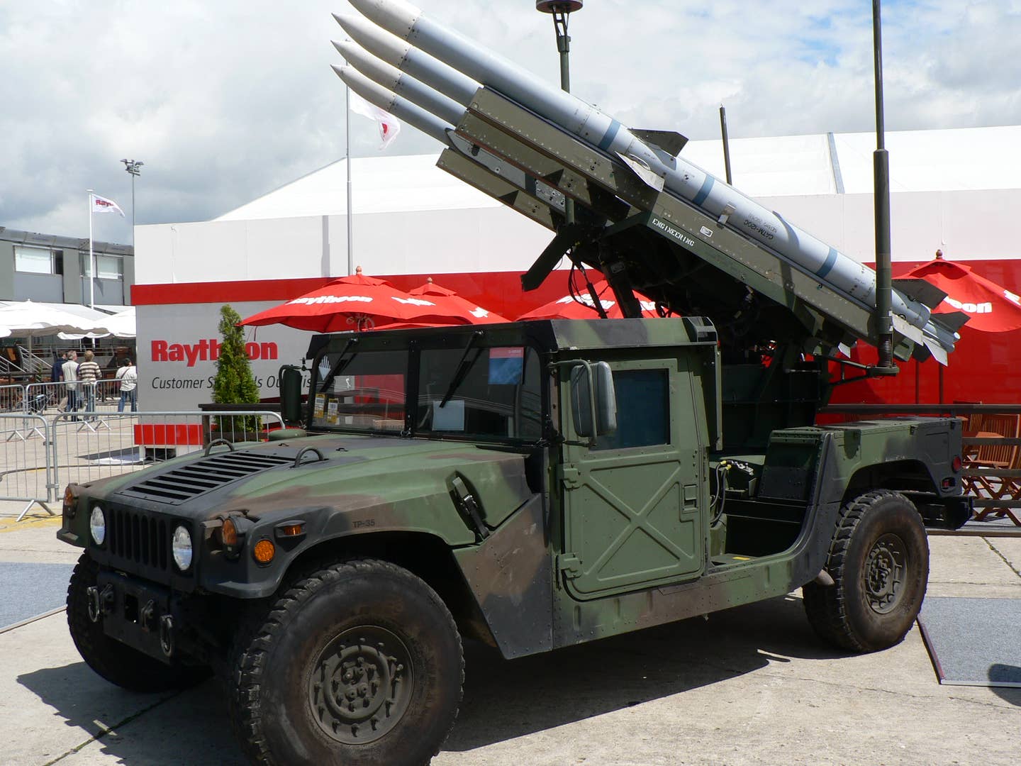 A Humvee equipped with surface-launched AMRAAMs, as offered in the past by Raytheon. <em>Wikimedia Commons</em>
