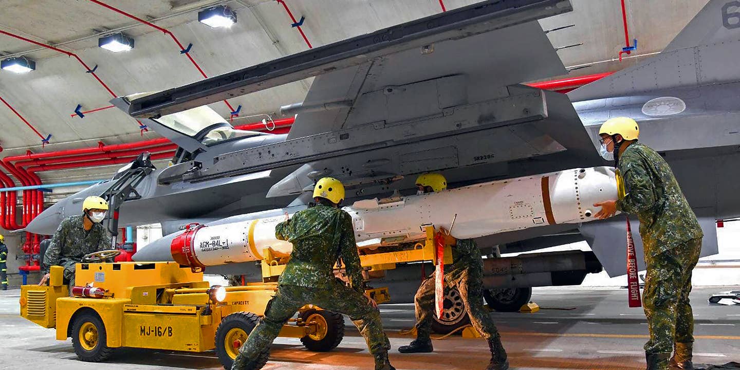 Extremely Rare Photos Inside Taiwan’s Underground Fighter Jet Caves