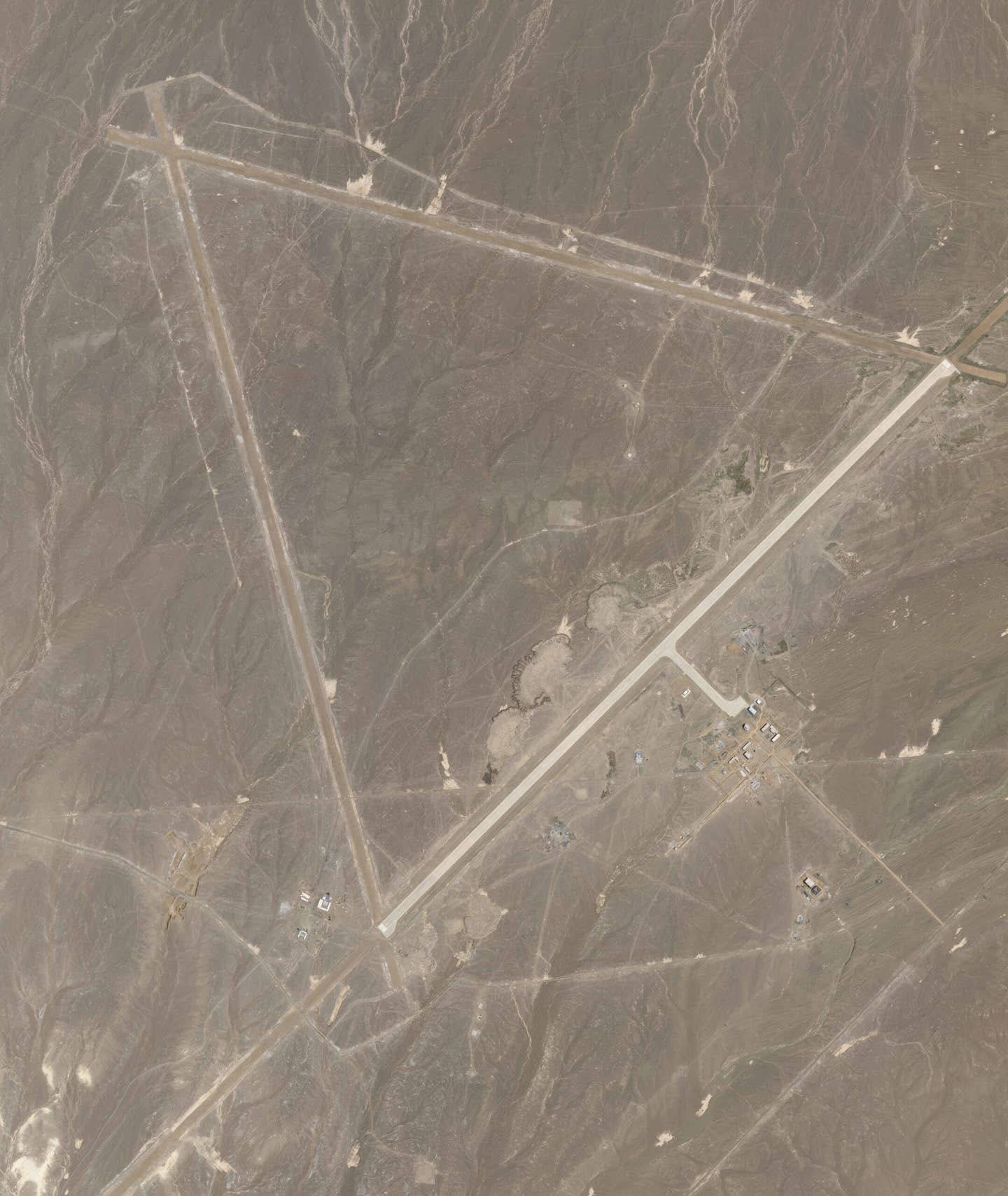 A general view of the entire air base near Lop Nor as of August 3, 2022. <em>PHOTO © 2022 PLANET LABS INC. ALL RIGHTS RESERVED. REPRINTED BY PERMISSION</em>