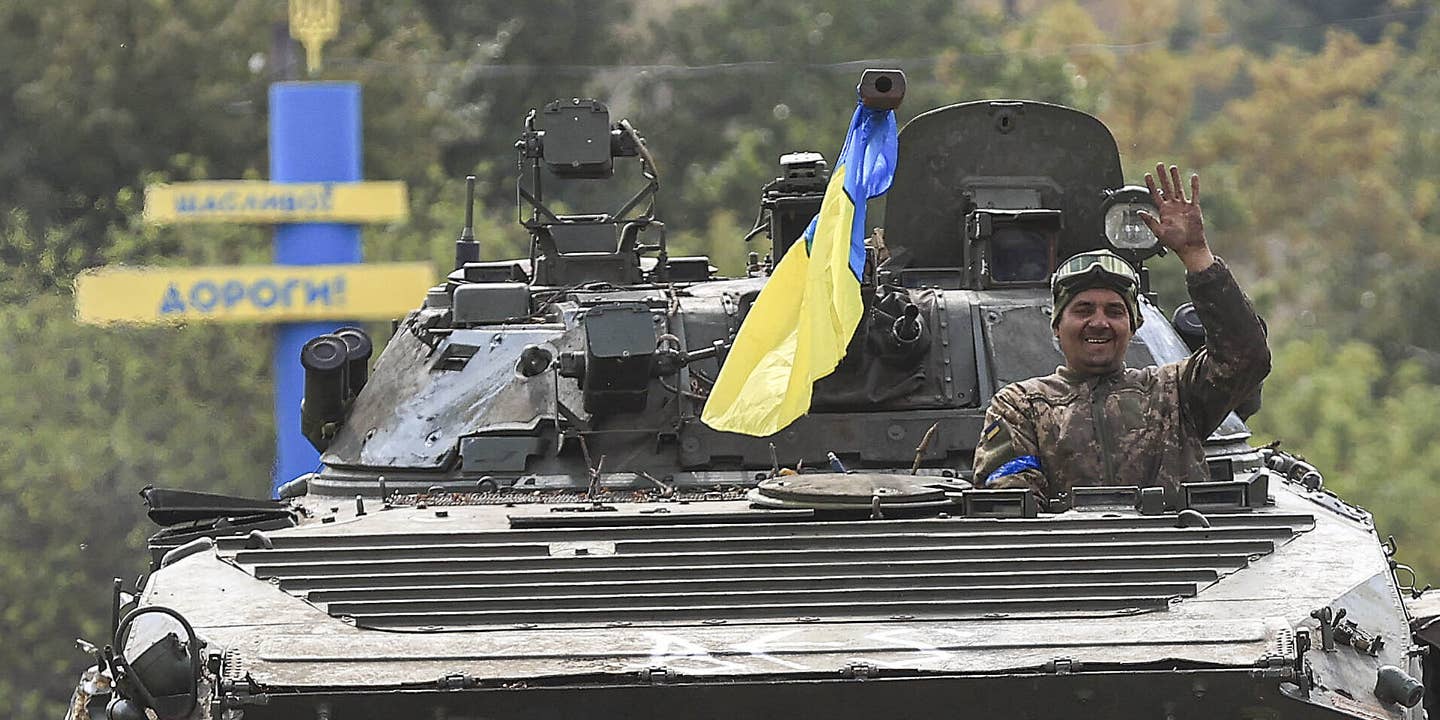 Kharkiv offensive IFV w/Ukraine flag