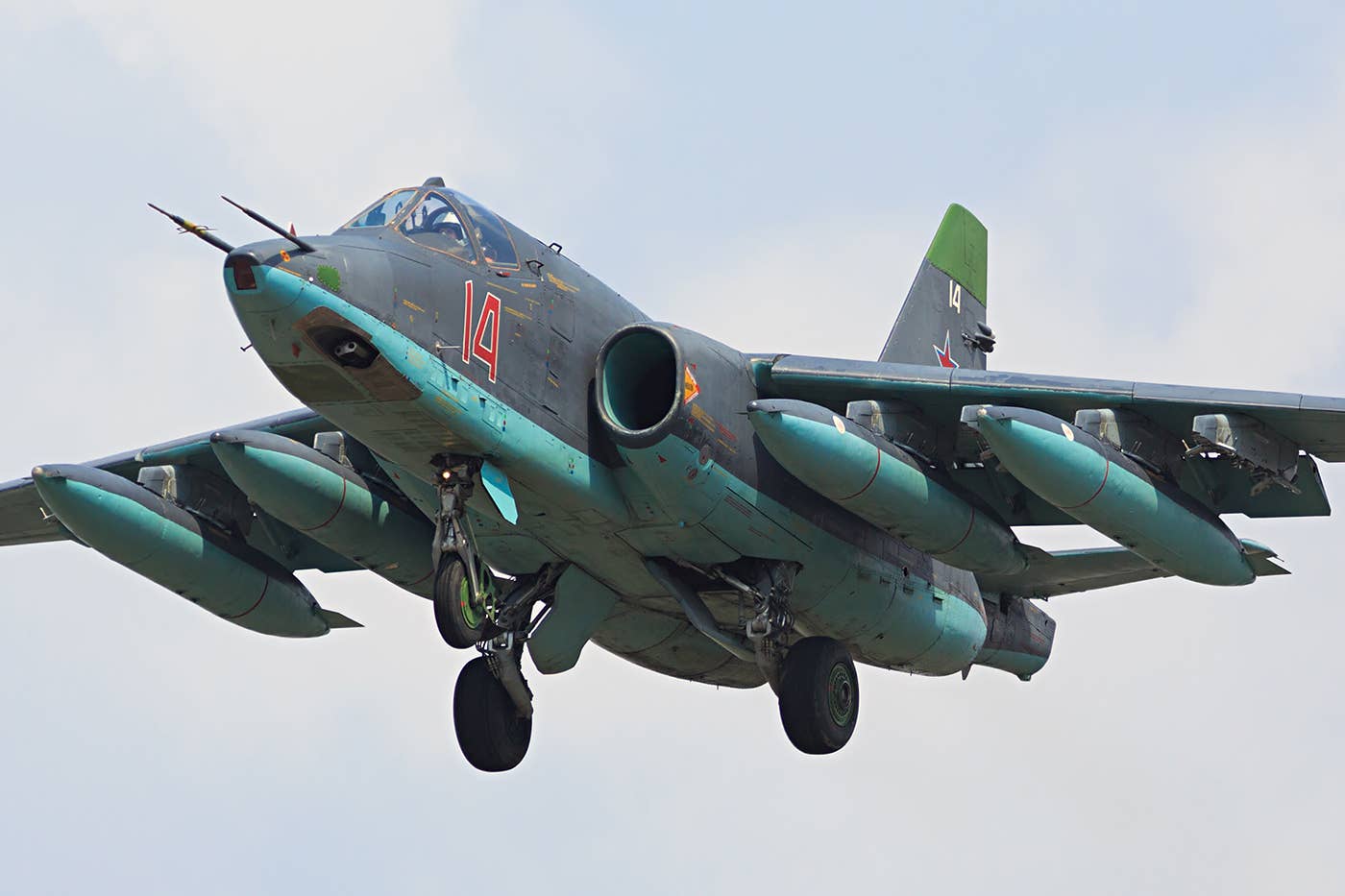 A gray-painted Russian Su-25 similar to that which was involved in the accident. <em>Fedor Leukhin/Wikimedia Commons</em>