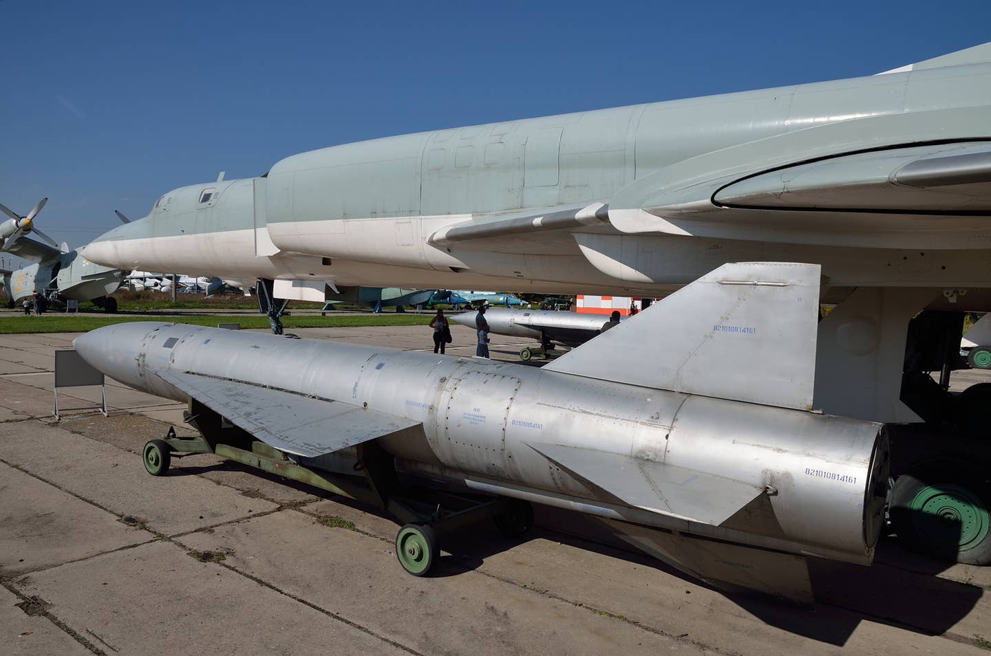 A Cold War-era Kh-22NA missile on display alongside a Tu-22M2 Backfire-B at the State&nbsp;Aviation Museum&nbsp;in&nbsp;Kyiv, Ukraine. <em>Piotr Butowski</em>