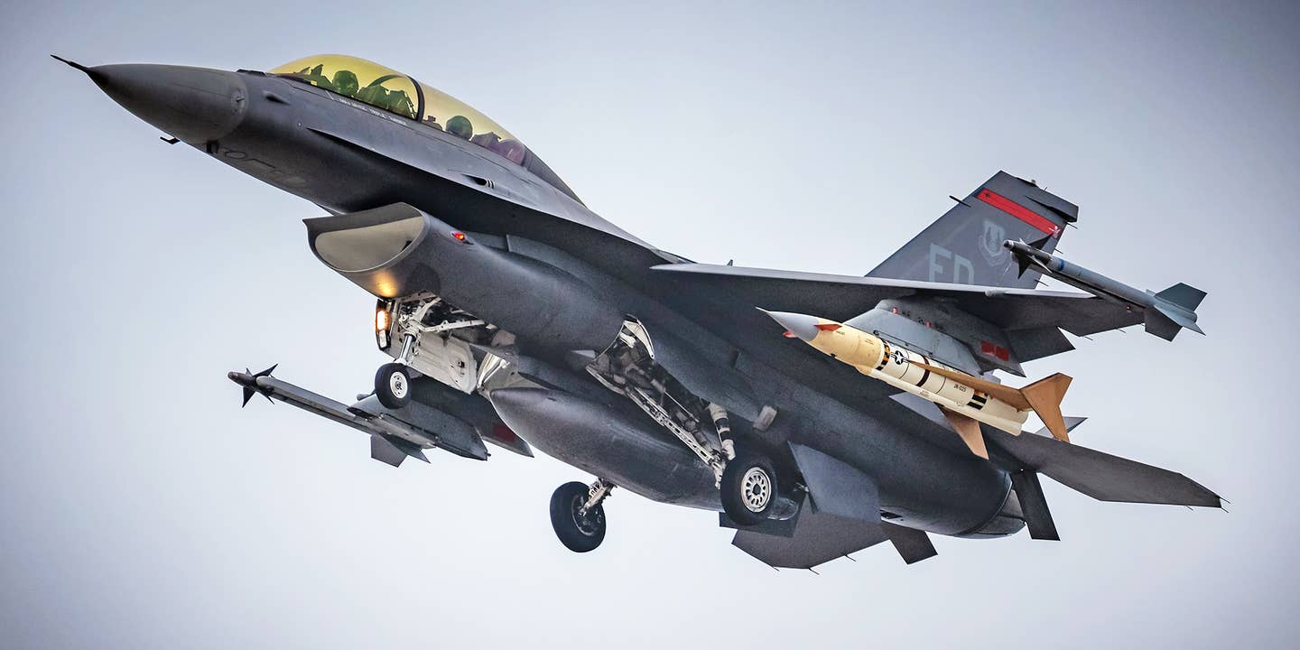 F-16 Carrying AQM-37 High-Speed Drone Seen In Rare Image