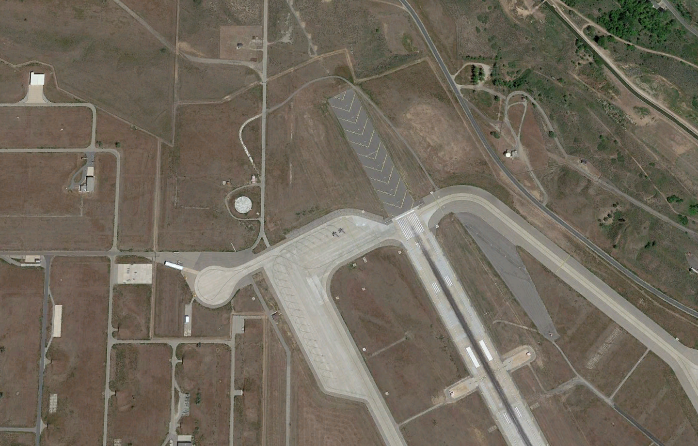 The northern end of Hill AFB's runway where the crash occurred. (Google Earth)