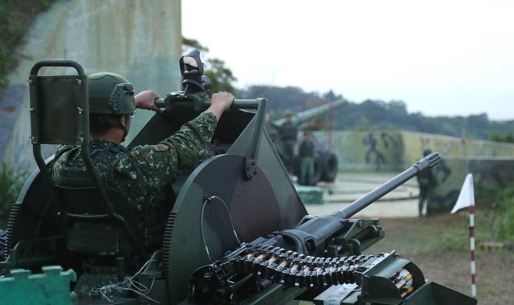 An example of the Taiwanese military's 20mm cannon anti-aircraft system that is at least M45-inspired in use during an exercise in 2020. <em>Youth Daily News</em>