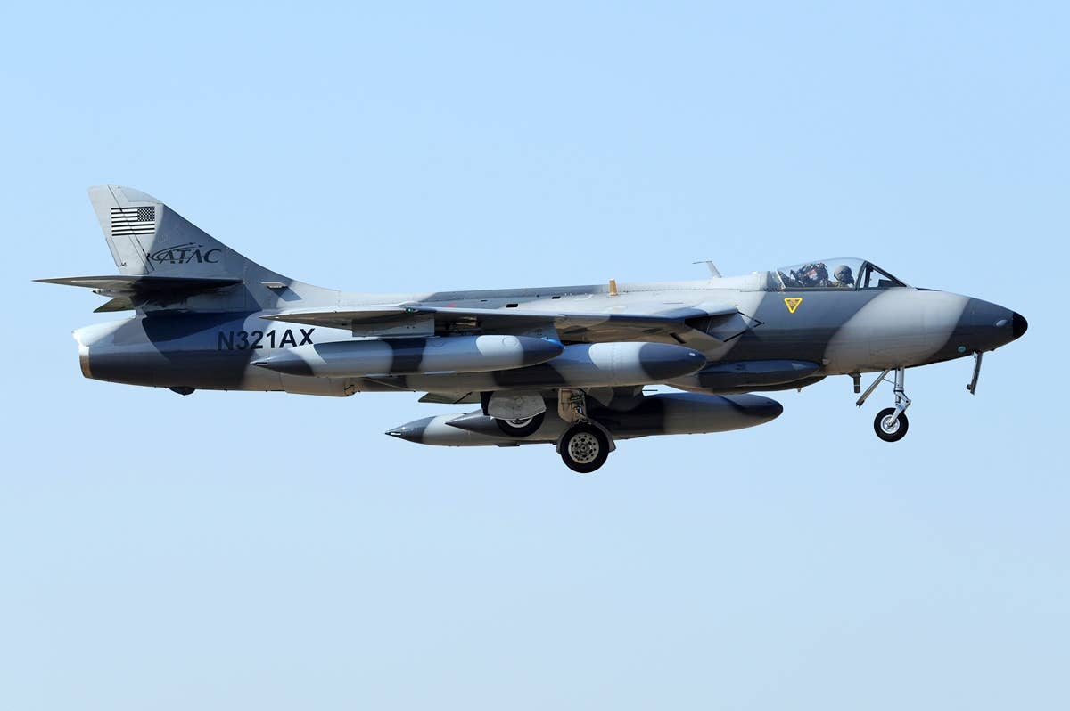 An ATAC Hunter operating out of Naval Air Facility Atsugi in Japan. <em>Toshi Aoki-JP Spotters/Wikimedia Commons</em>