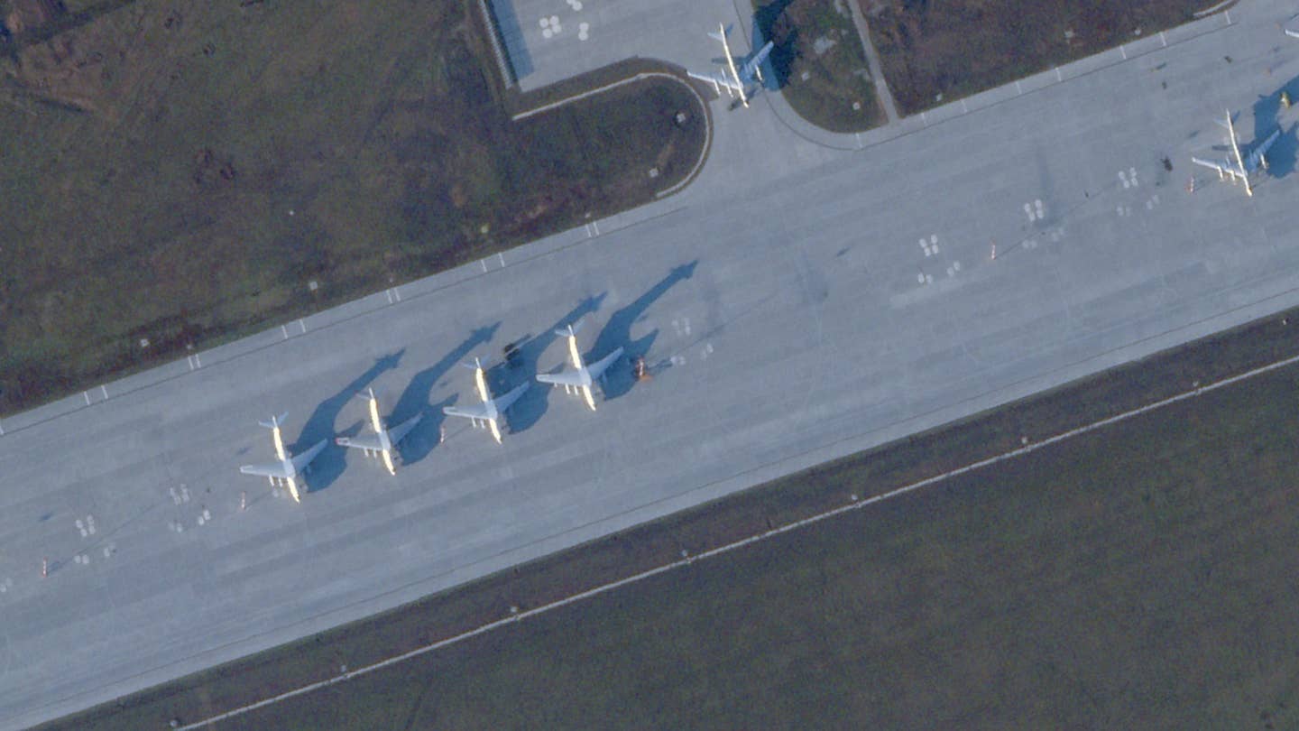 The November 29 satellite image of Engels confirms that there has been a recent increase in the total number of Il-76 airlifters at the base, four of which are seen here, on the left, along with two Tu-95MSs. <em>PHOTO © 2022 PLANET LABS INC. ALL RIGHTS RESERVED. REPRINTED BY PERMISSION</em>