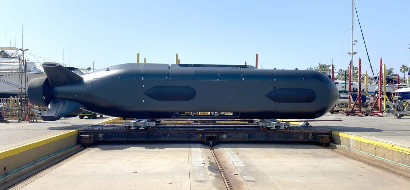 Orca Extra Large Unmanned Undersea test vehicle. <em>Credit: U.S. Navy program office via GAO report</em>