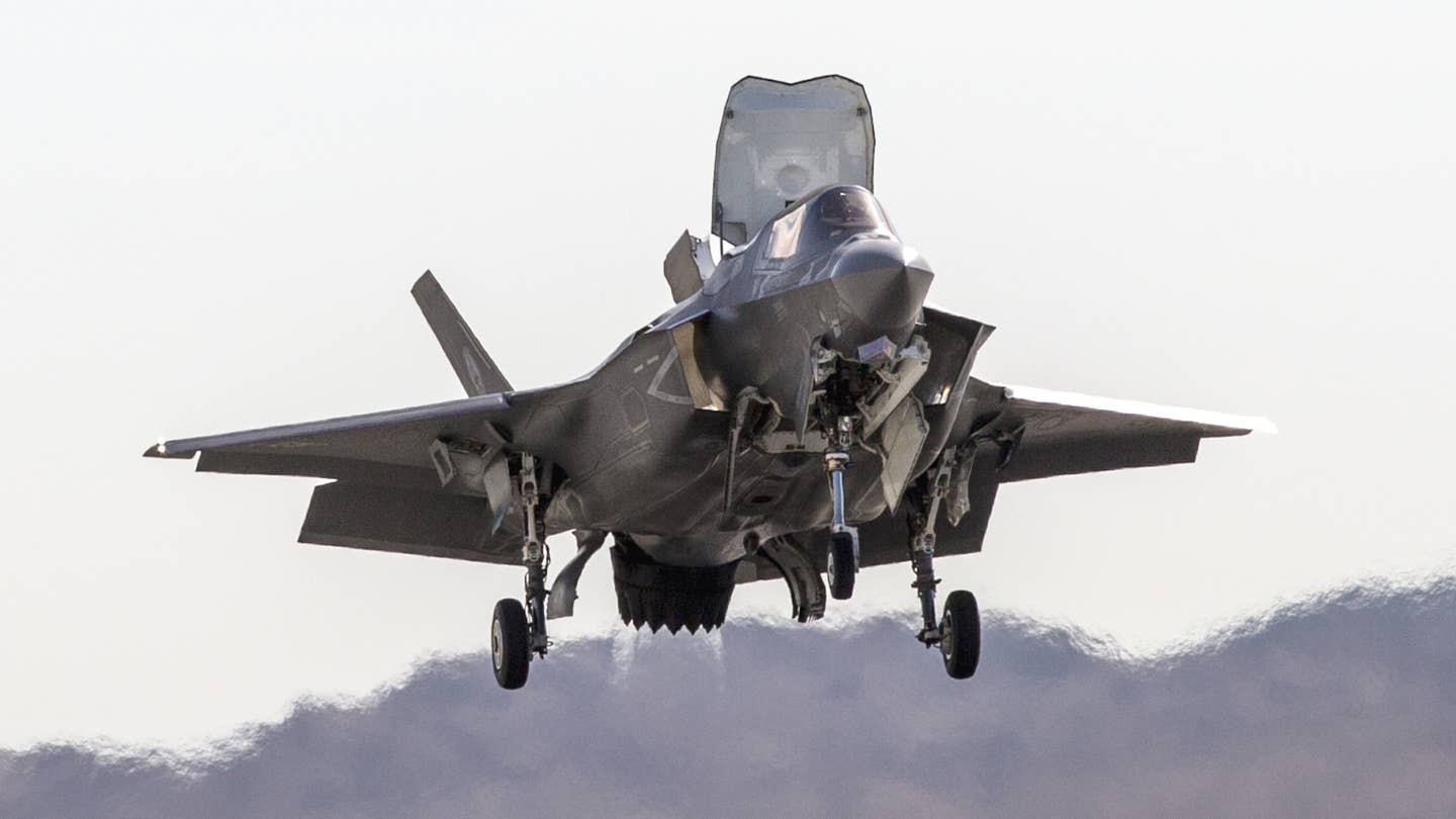 Intense Video Emerges Of Today’s F-35B Crash At Fort Worth