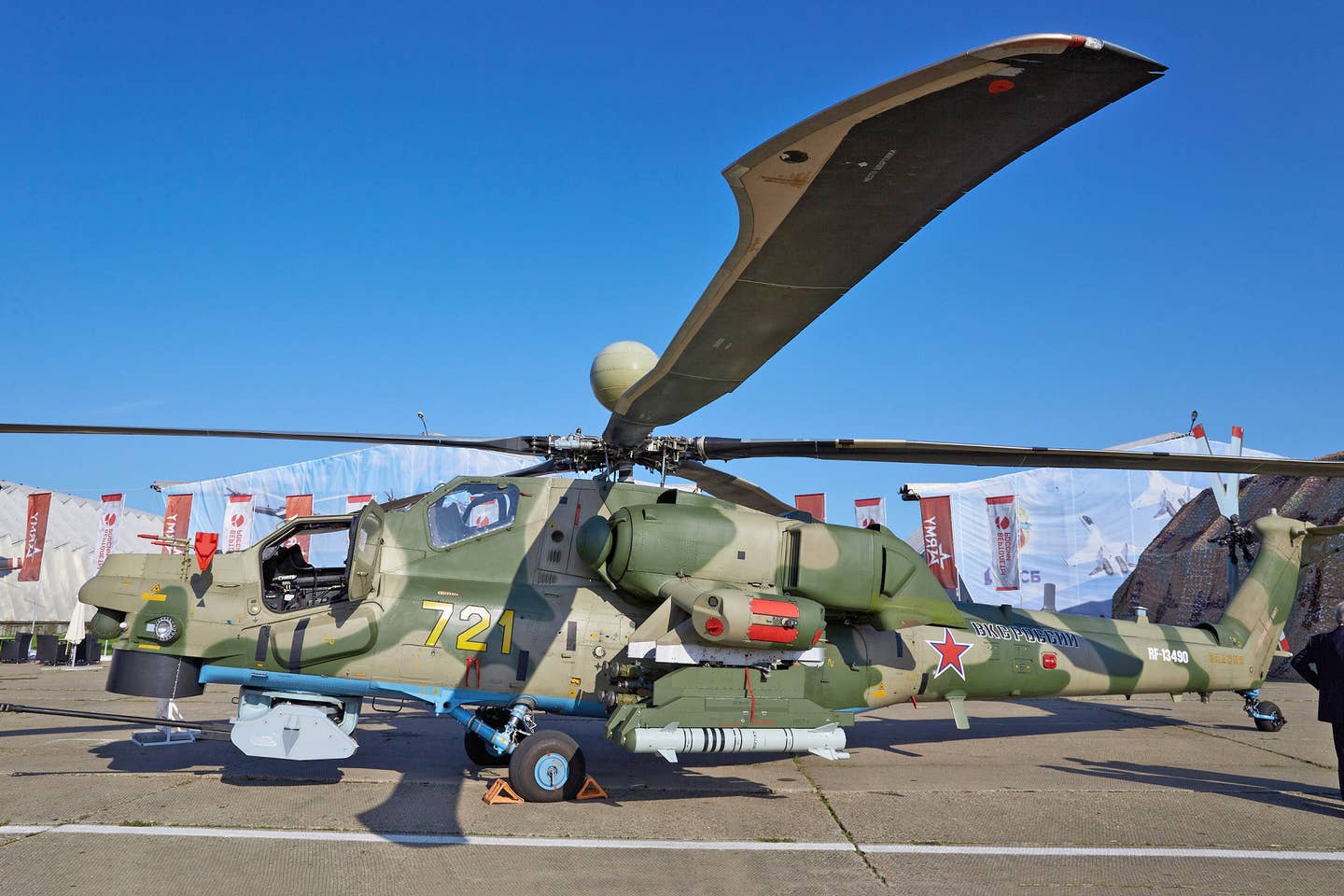 A Mi-28NM with an LMUR missile was displayed at the ARMY exhibition in August 2021. <em>Russian Ministry of Defense</em>