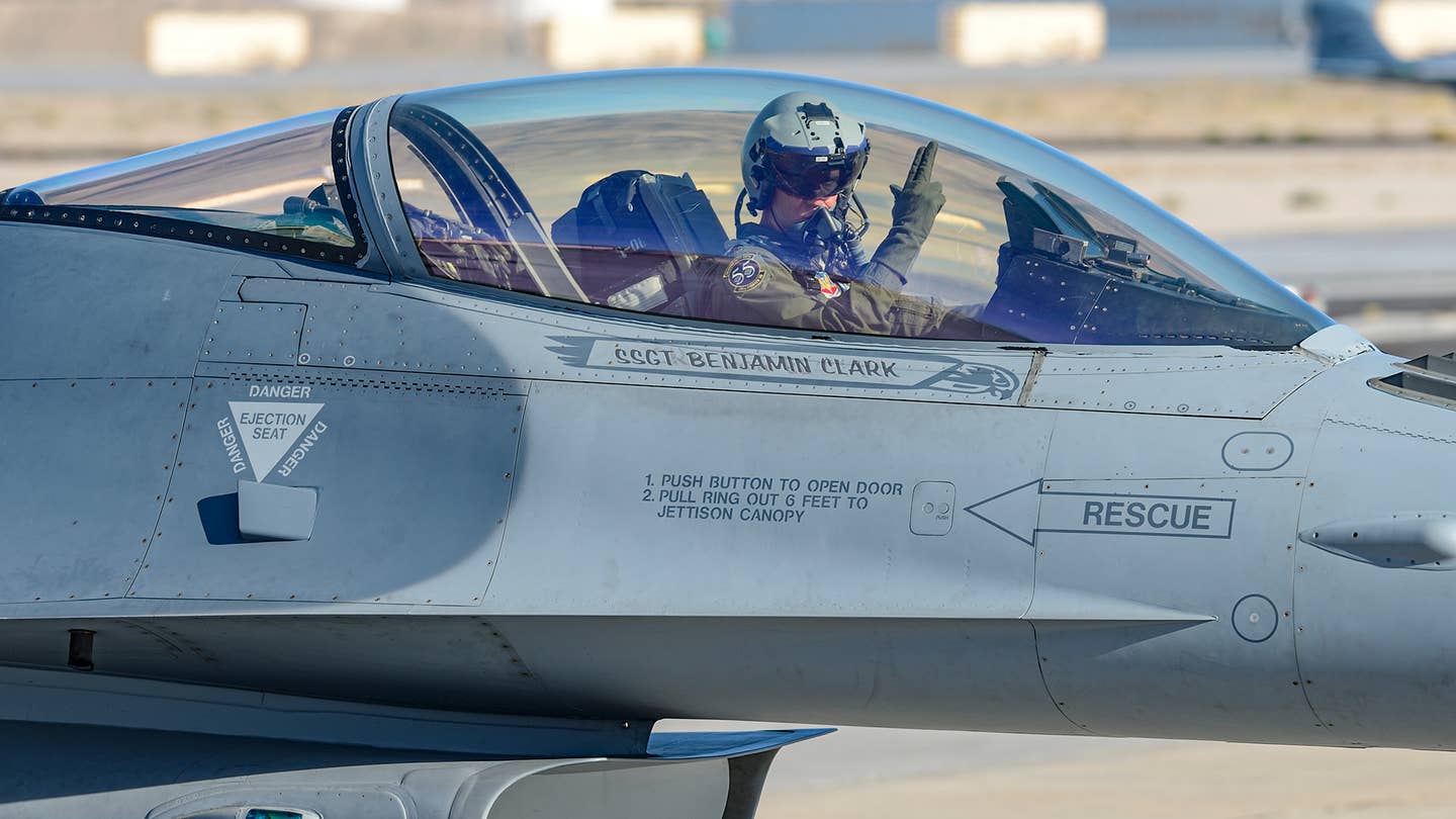 The U.S. could train Ukrainian pilots to fly F-16s in a matter of months.
