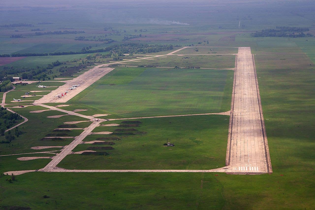 A Ukrainian Air Force Base. (Oleg V. Belyakov/wikicommons)