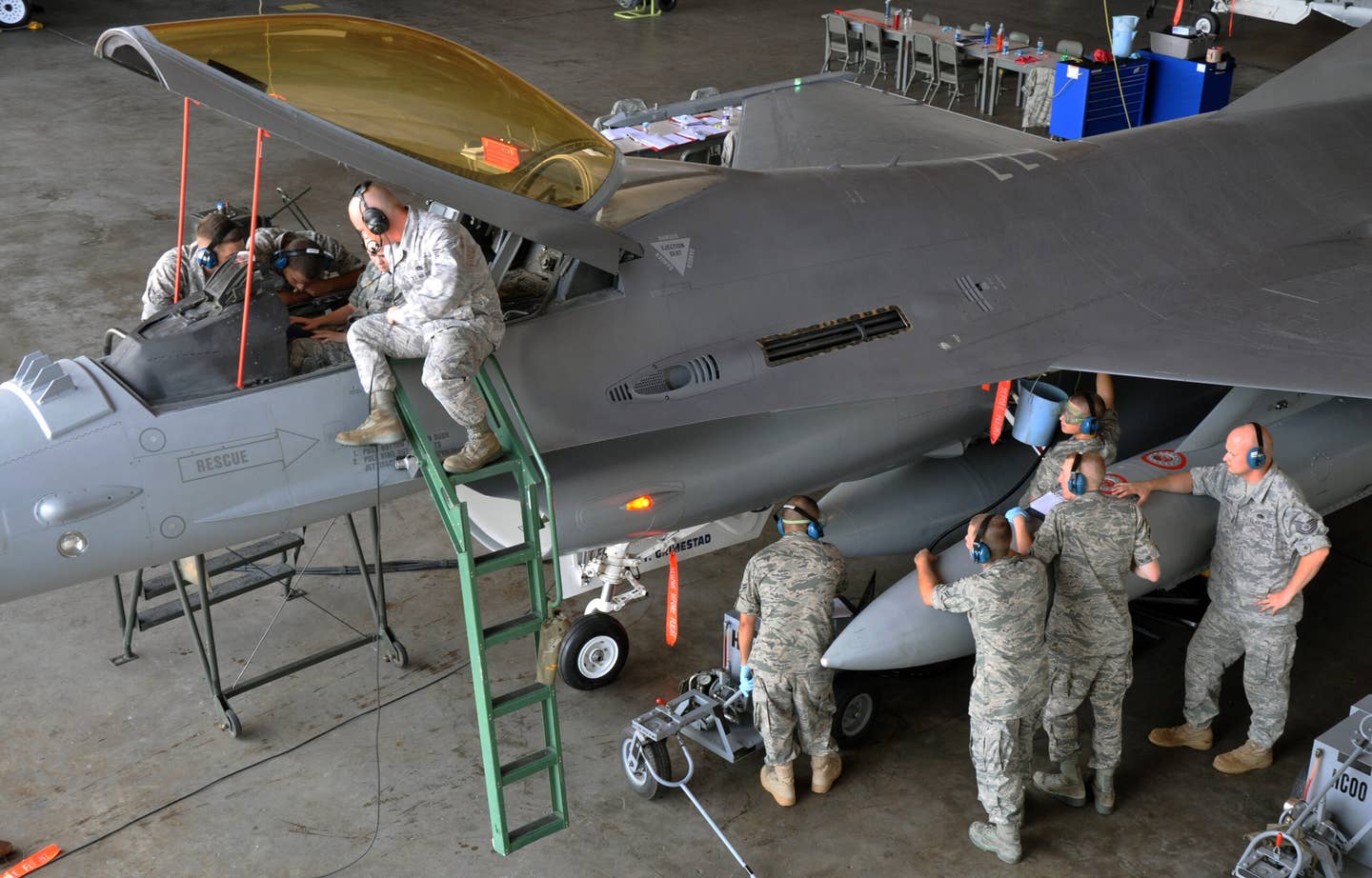 Students perform an aircraft inspection during an F-16 Aircraft Maintenance Apprentice Course at Sheppard Air Force Base, Texas. <em>U.S. Air Force photo/Tech. Sgt. Vernon Cunningham</em>