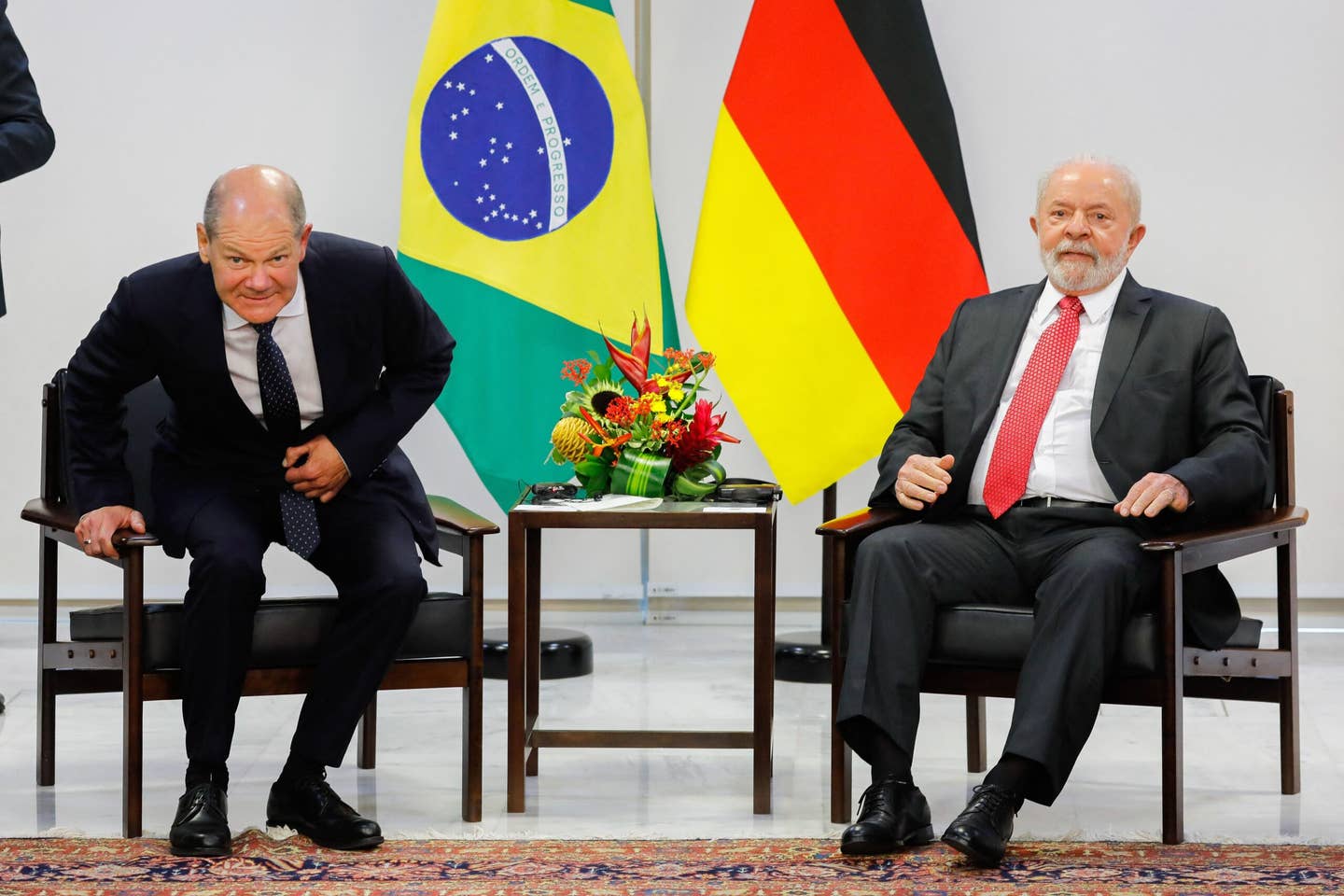 Brazilian President Luiz Inacio Lula da Silva (right) and German Chancellor Olaf Scholz (left) take part in a meeting in Brasilia, on January 30, 2023. <em>Photo by SERGIO LIMA/AFP via Getty Images</em>