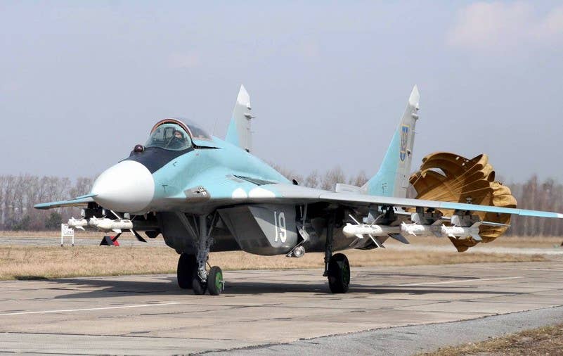A Ukrainian MiG-29 seen loaded with a mixture of R-27 (AA-10) and R-73 (AA-10) missiles. <em>Вєталь via Wikimedia</em>