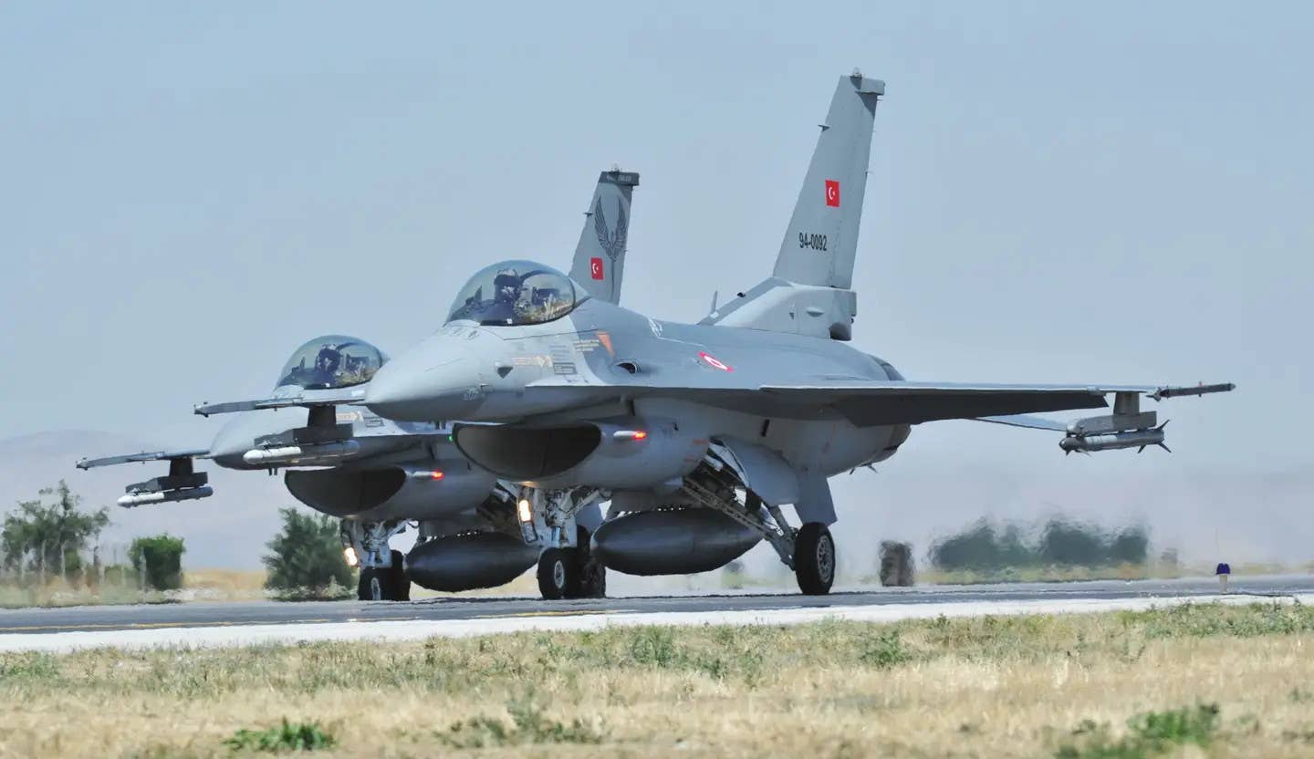 Turkey already operates a substantial fleet of F-16C/D Viper fighter jets. <em>Turkish MoD</em>