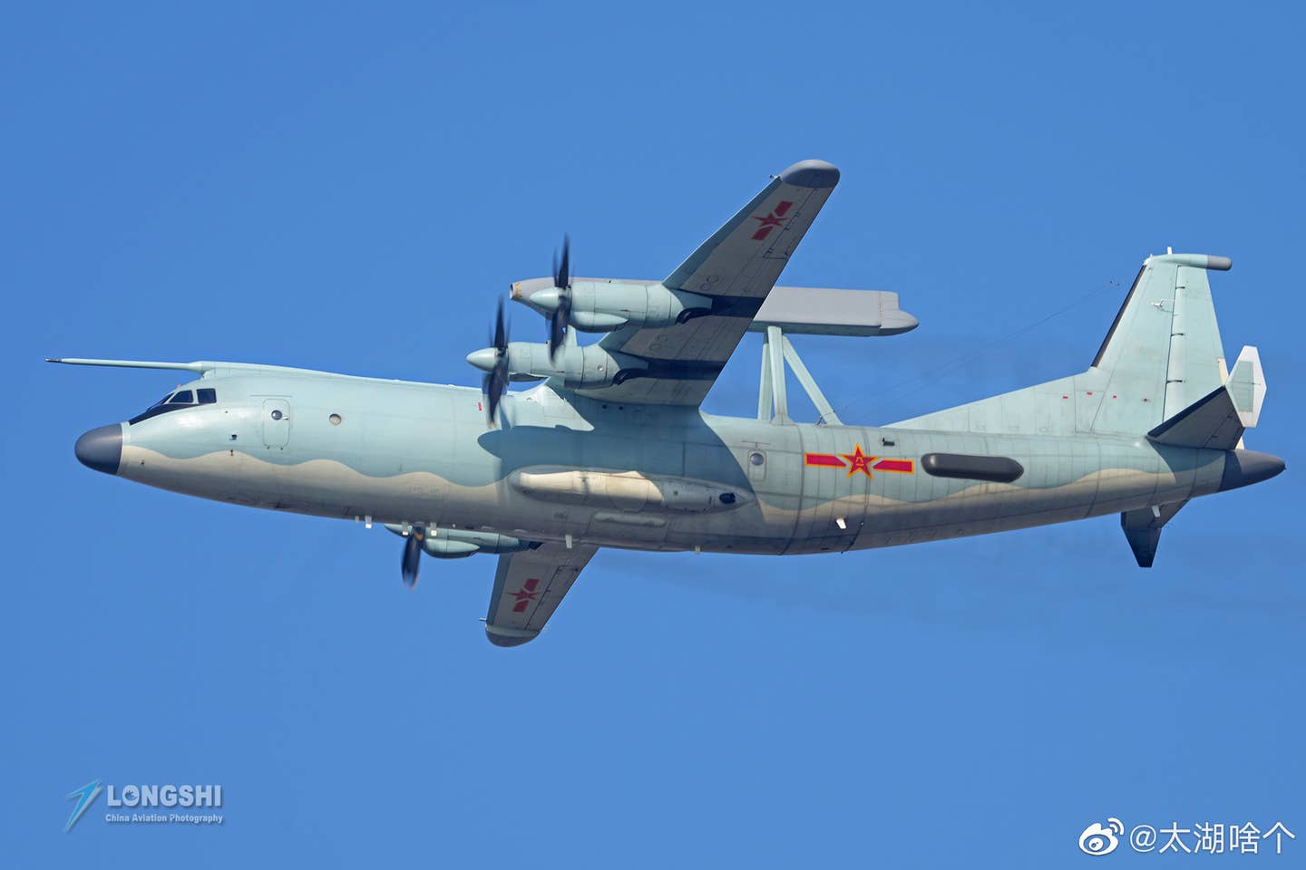 A KJ-200A fitted with an inflight refueling probe above the cockpit is unofficially known as the KJ-200AG. Note also the ESM antennas on the rear fuselage. <em>Longshi/via Chinese internet</em>