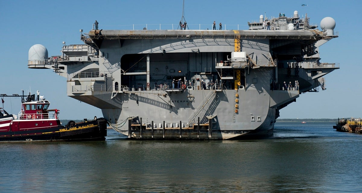 USS Nimitz (CVN-68) photo
