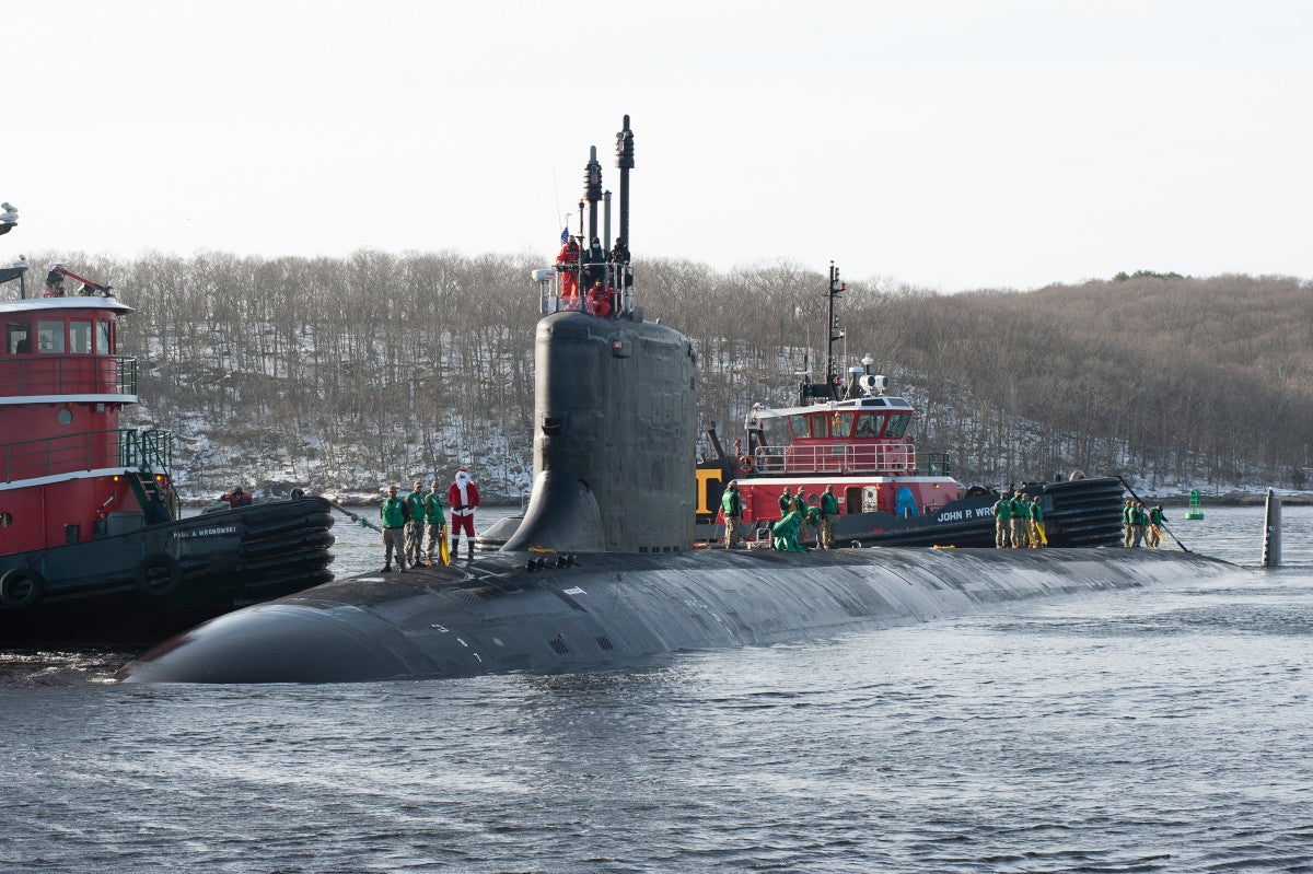 The Virginia-class submarine USS Vermont (SSN 792) returns home to Submarine Base New London on Thursday, December 24, 2020.  The nineteenth and newest Virginia-class submarine she is the third U.S. Navy ship to be named for the Green Mountain State. (U.S. Navy Photo by John Narewski/Released)