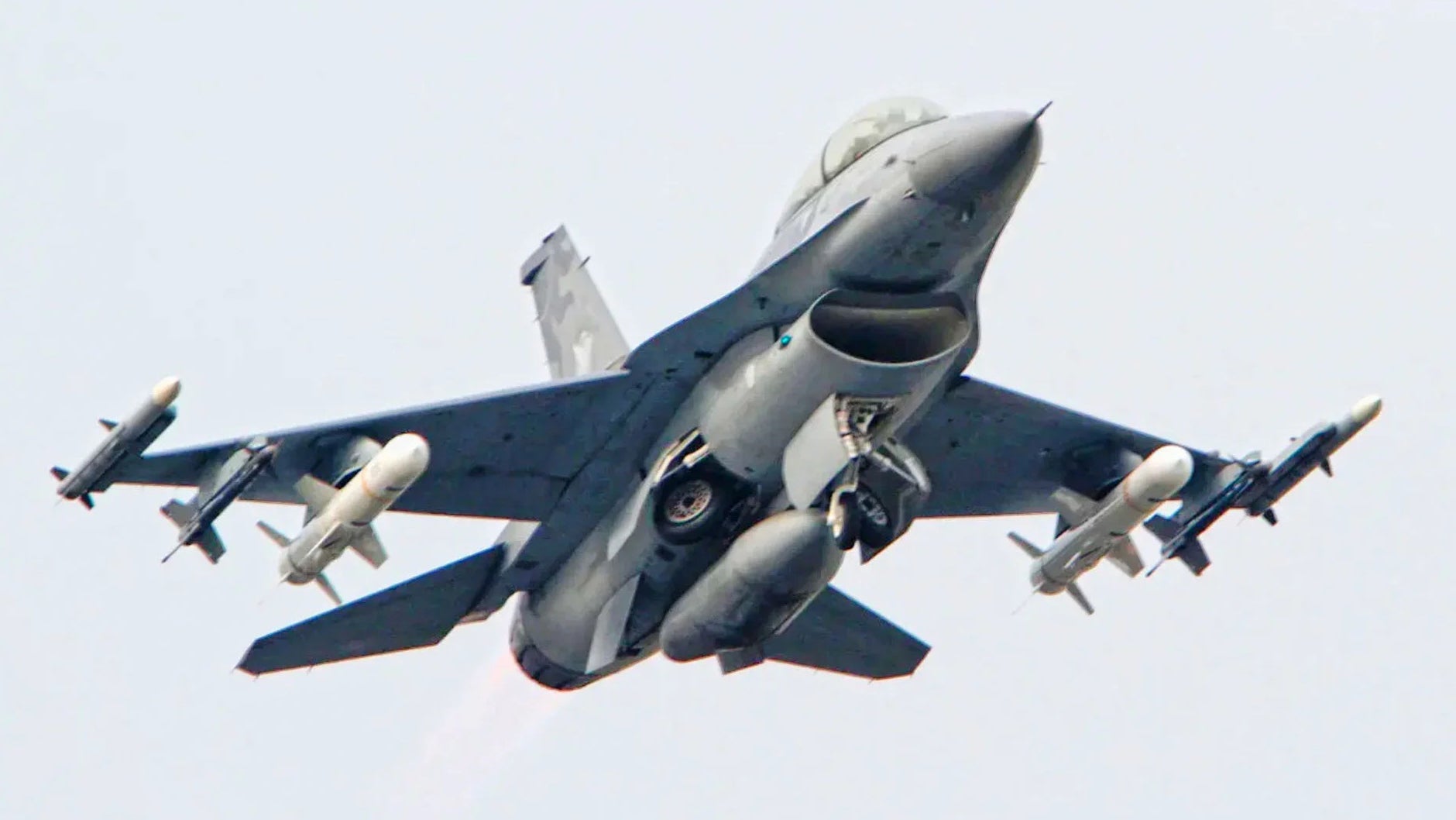 F-16 photo