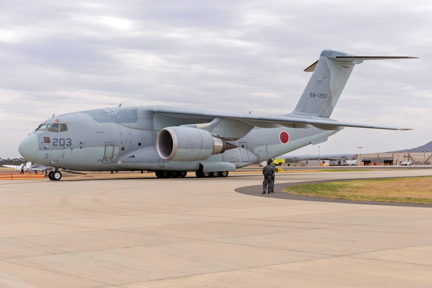 A Japan Air Self-Defense Force Kawasaki C-2 at the 2019 Australian International Airshow. <em>Bidgee/Wikimedia Commons</em>
