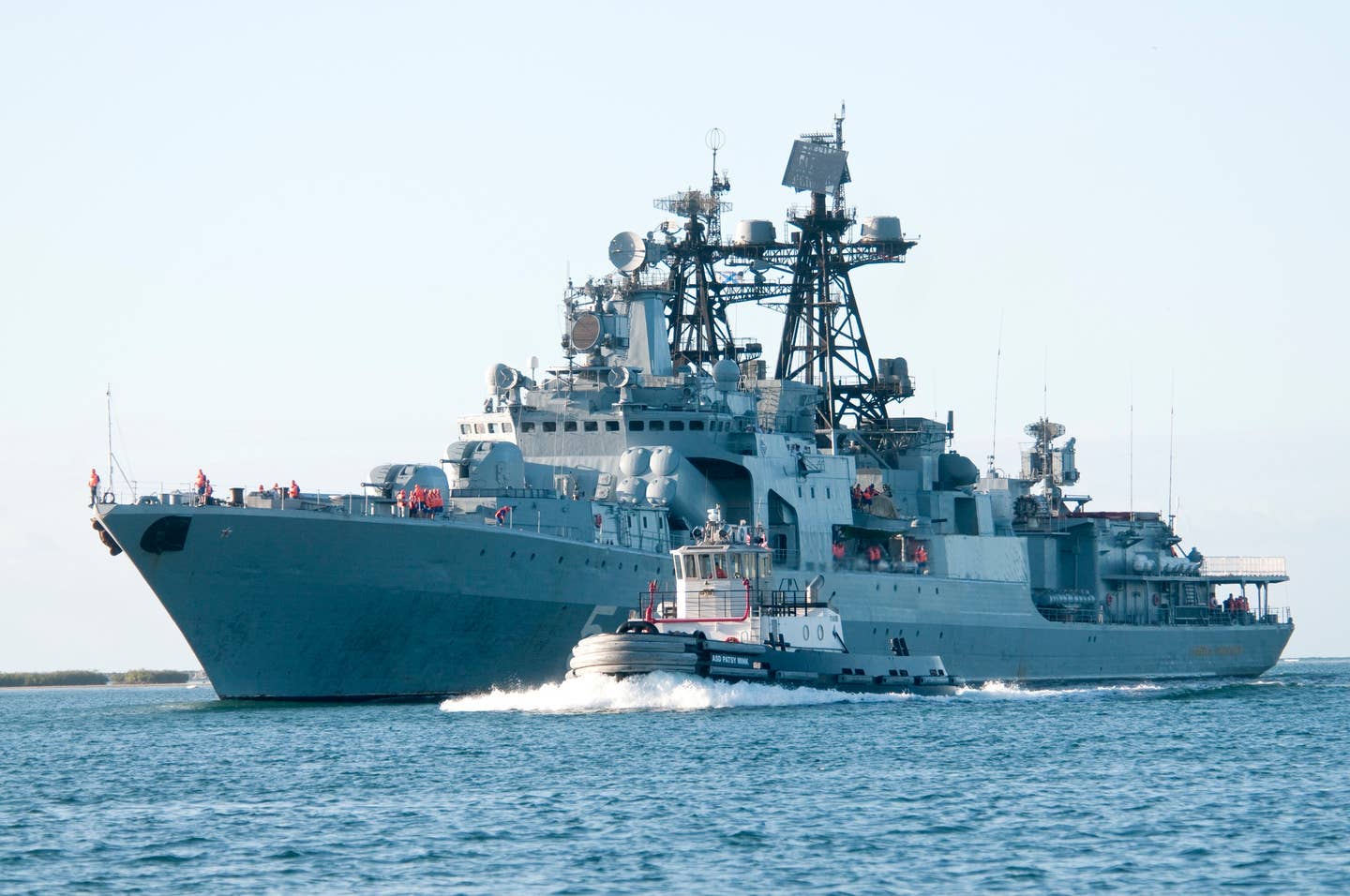 The Russian Navy Udaloy-class destroyer RFS Admiral Panteleyev (BPK 548)  arrives at Joint Base Pearl Harbor-Hickam to participate in the Rim of the Pacific (RIMPAC) exercise 2012. <em>U.S. Navy photo by Mass Communication Specialist 3rd Class Sean Furey/Released</em>