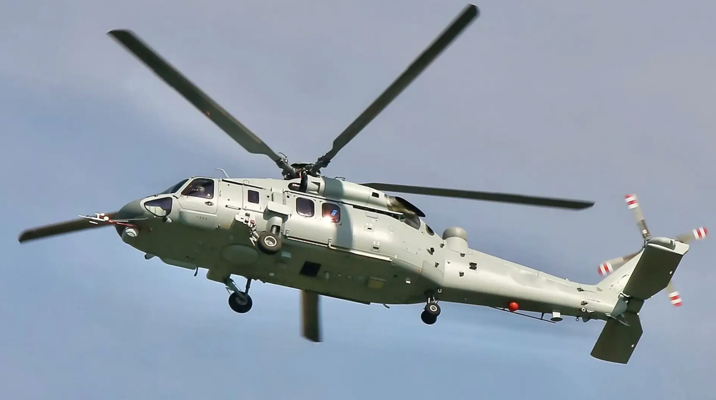 A Z-20F helicopter without any stub wings fitted.&nbsp;<em>Chinese internet</em>