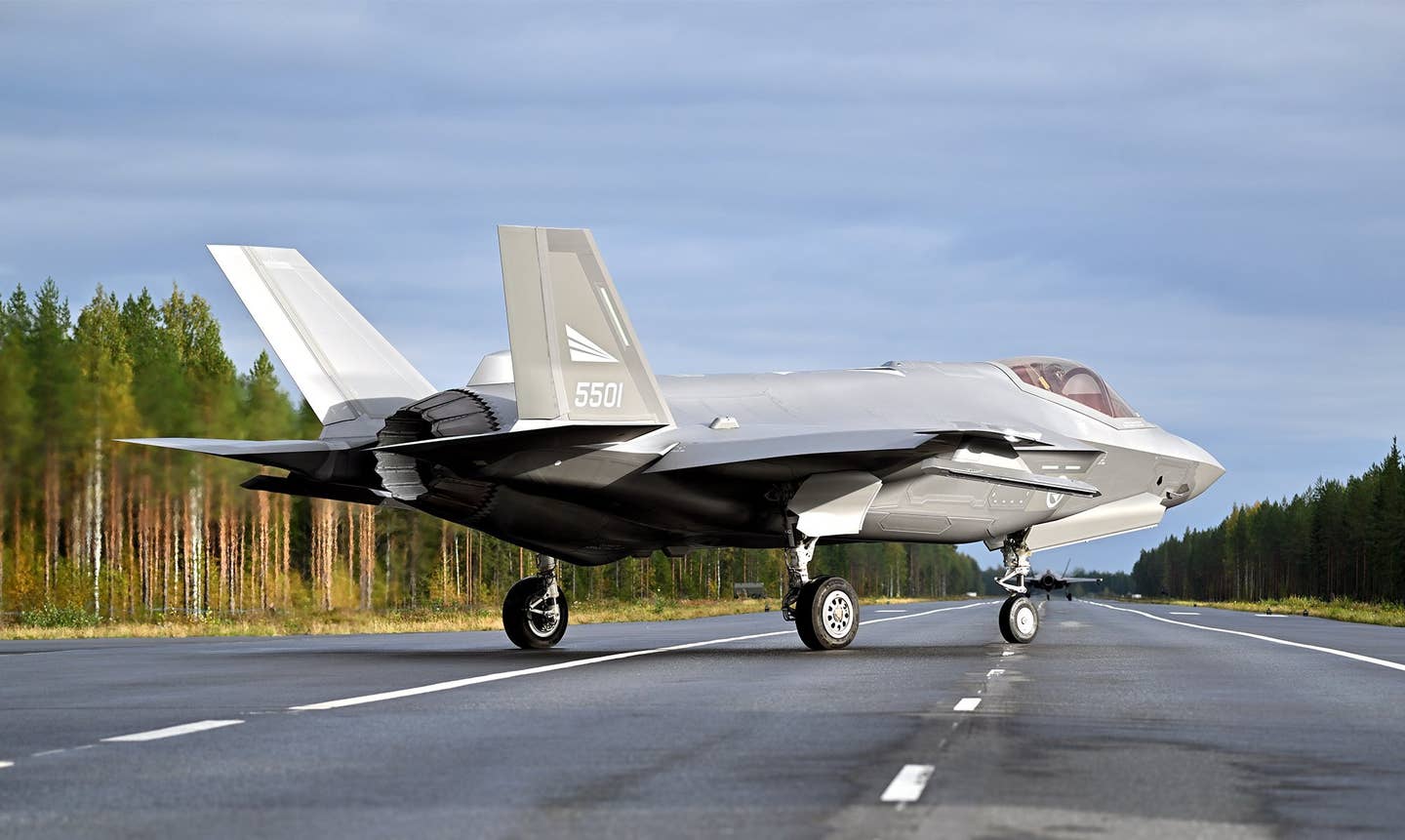 Norwegian F-35s taxi on a road in Finland. <em>Finnish Defense Forces</em>