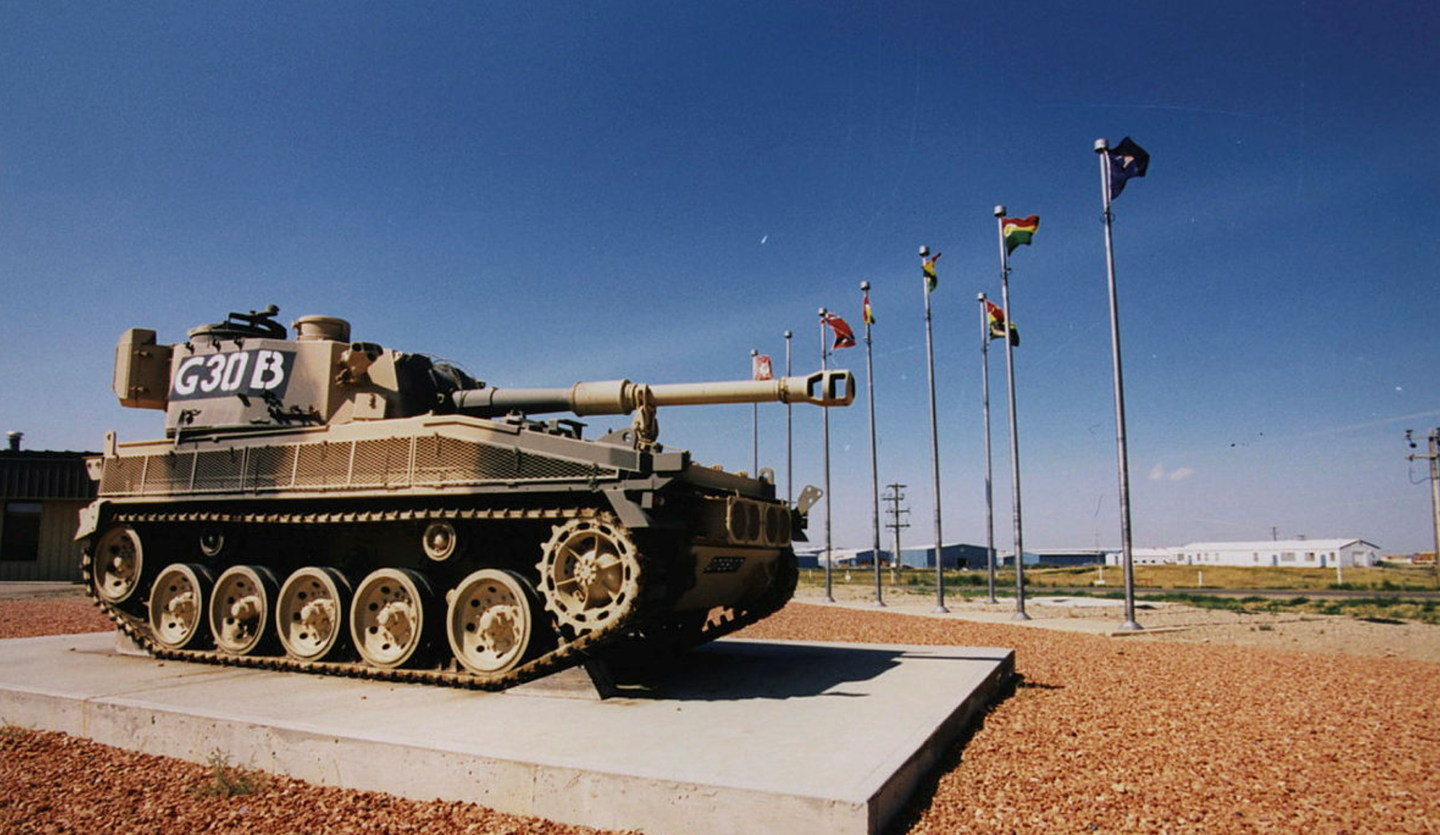 The Abbot 105mm self-propelled gun displayed as a gate guardian at Camp Crowfoot, HQ British Army Training Unit Suffield, Canada. <em>Crown Copyright</em>