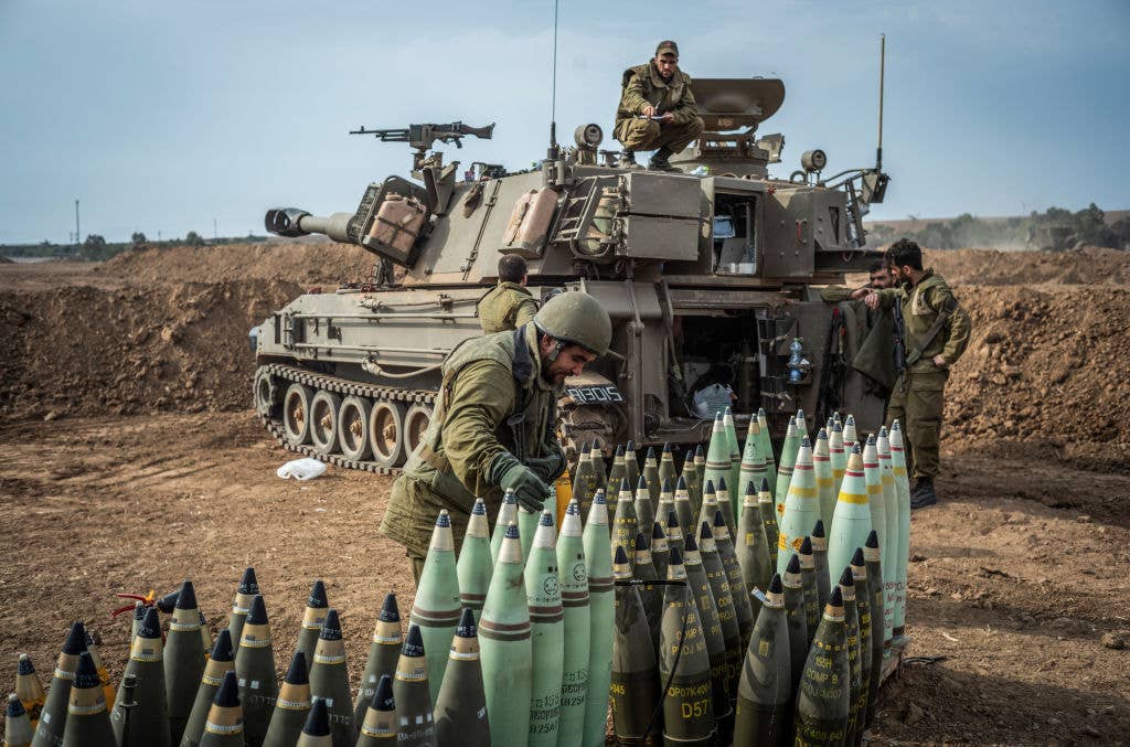 10 September 2023, Israel, Sderot: Israeli artillery forces are deployed near the Israel-Gaza border. Fighting between Israeli soldiers and Islamist Hamas militants continues in the border area with Gaza. (Photo by Ilia Yefimovich/picture alliance via Getty Images)