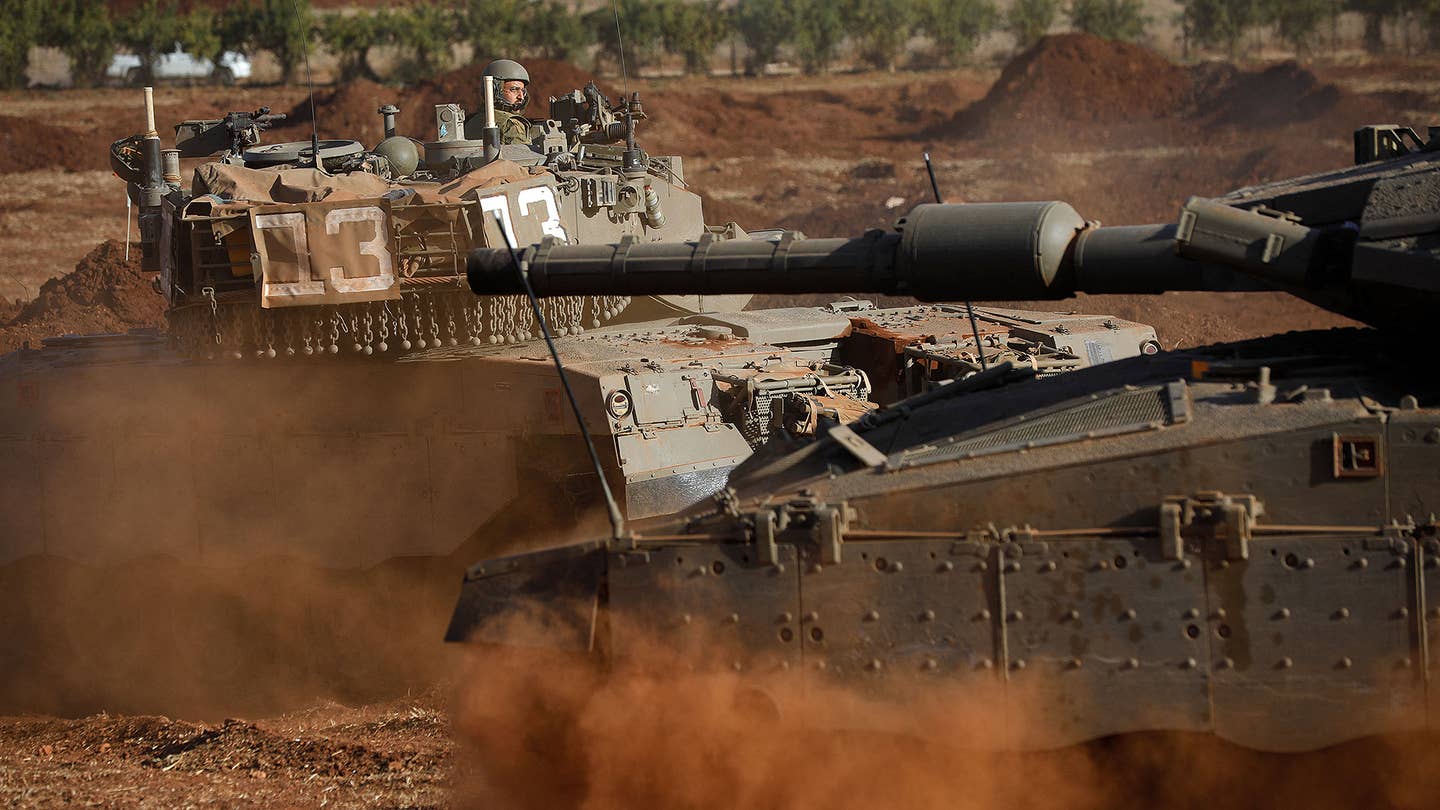 Israel tanks entered gaza last night and it could just be the start of an expanded ground invasion