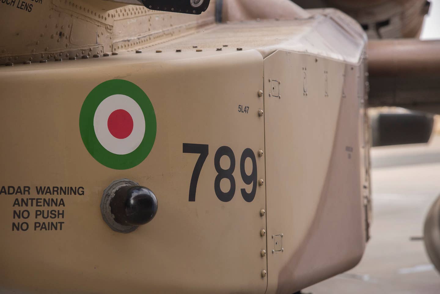 A kill marking for the same Iranian drone on the nose of an AH-64D. <em>IAF</em>