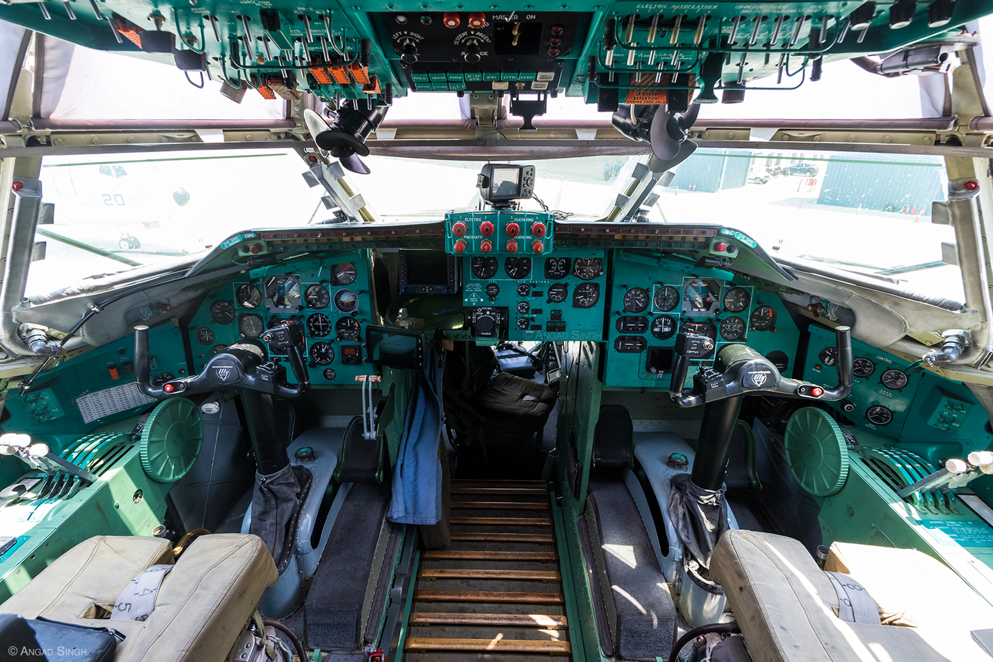 The Tupolev’s flight deck was similarly spartan, although it was easier to fly than the all-manual Il-38. <em>Angad Singh</em>