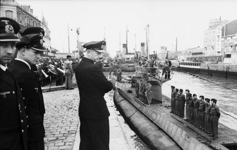 Dönitz observing the arrival of&nbsp;<em>U-94</em>&nbsp;at&nbsp;St Nazaire&nbsp;in France in June 1941. <em>Bundesarchiv/Lothar-Günther via Wikimedia Commons, CC-BY-SA 3.0</em>