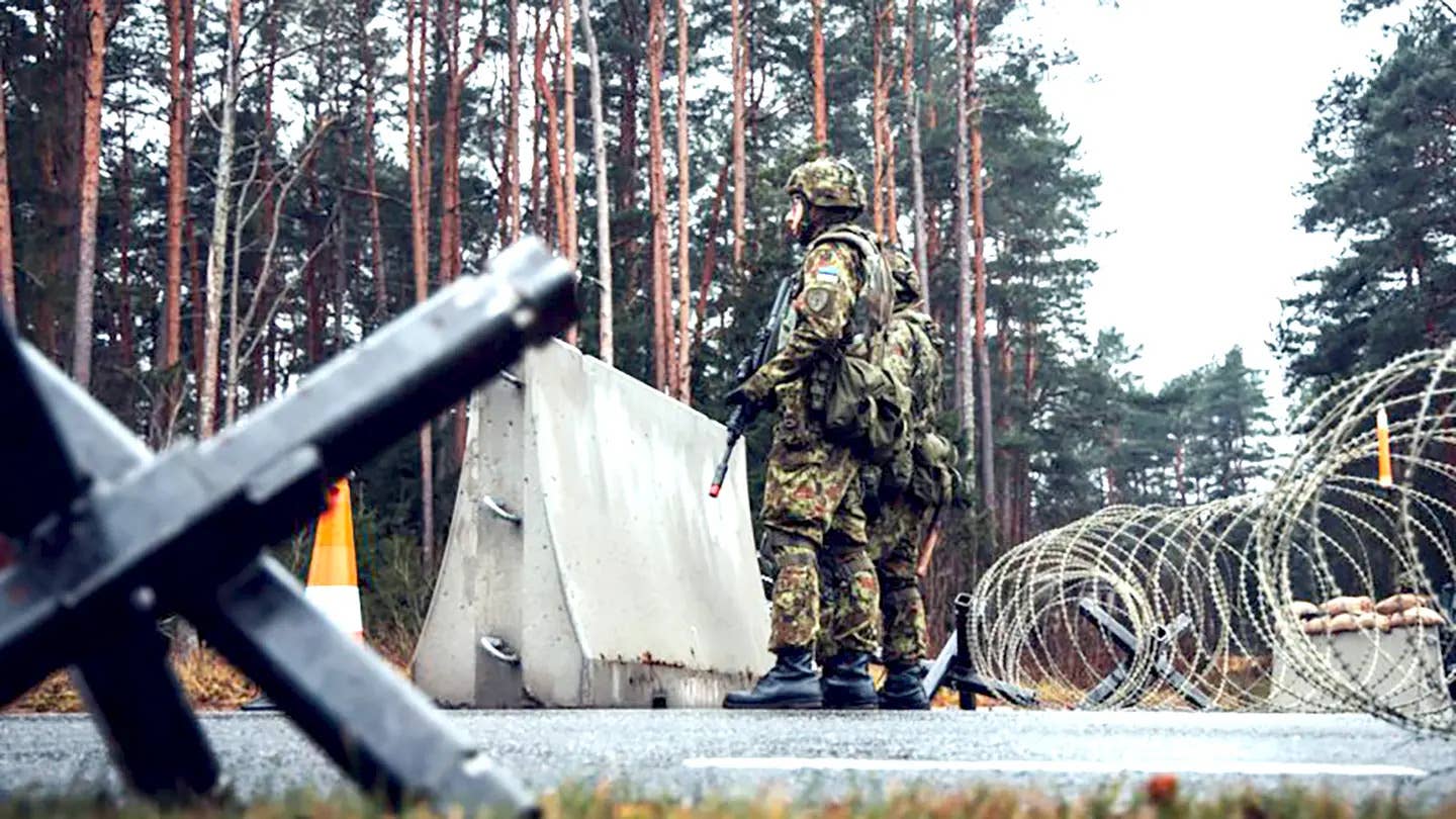 Estonia, Latvia and Lithuania have agreed to create joint defensive fortifications along the borders with Russia and Belarus.