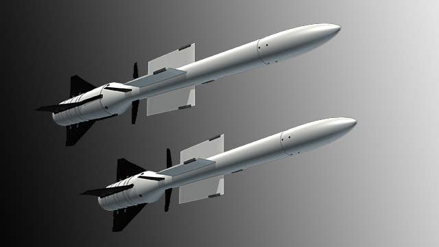 An illustration showing the Aster 30 (above) and Aster 15 missiles. <em>MBDA</em>