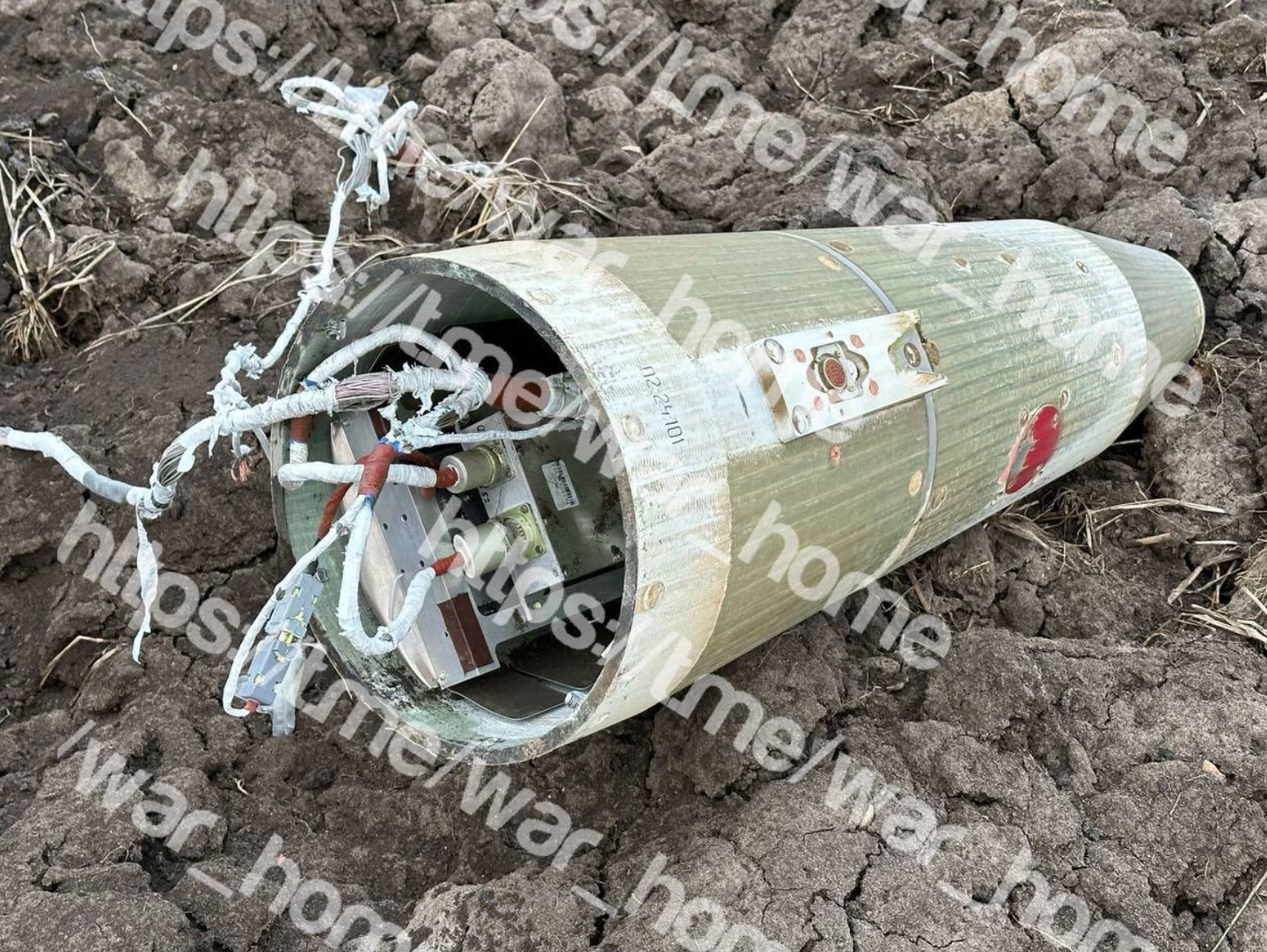 Views of the wreckage reveal some of the internal details of the glide bombs. <em>via X</em>