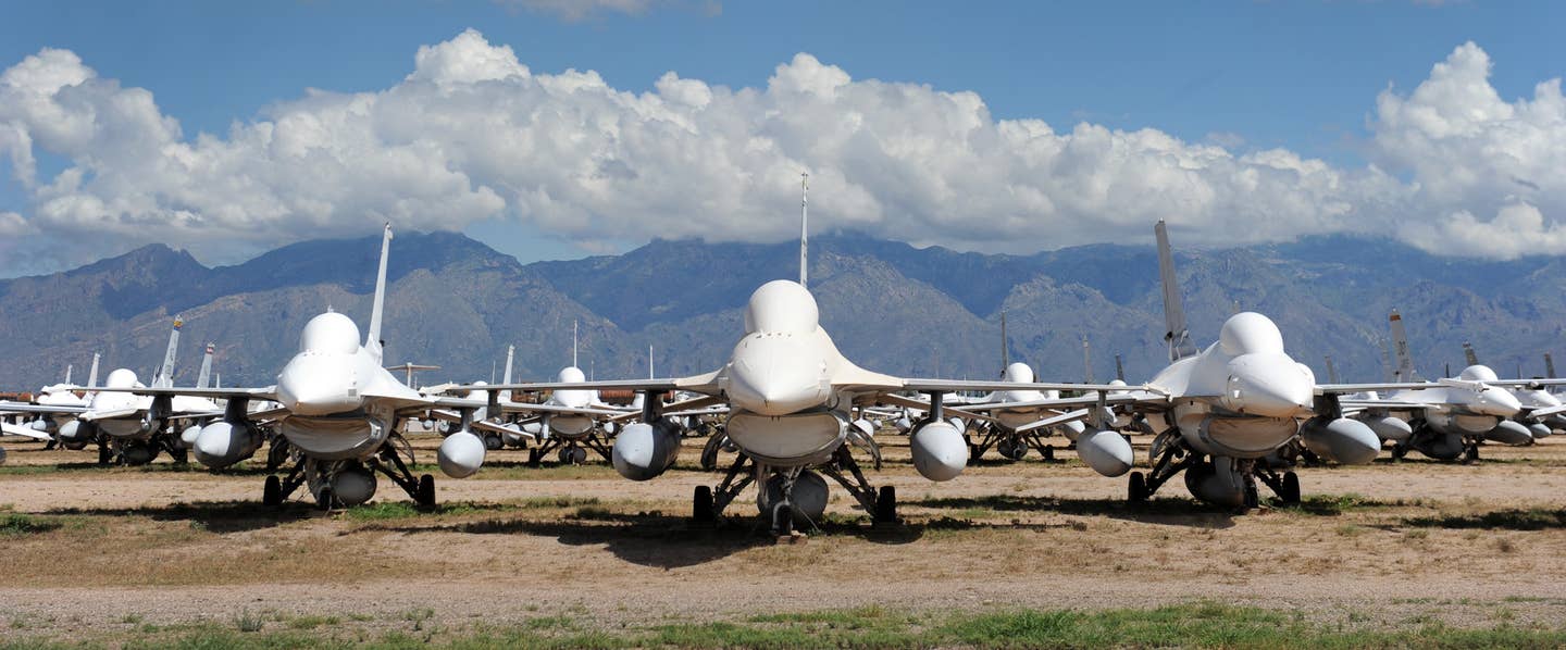 F-16 Vipers at the boneyard at Davis-Monthan Air Force Base in Arizona. <em>USAF</em>
