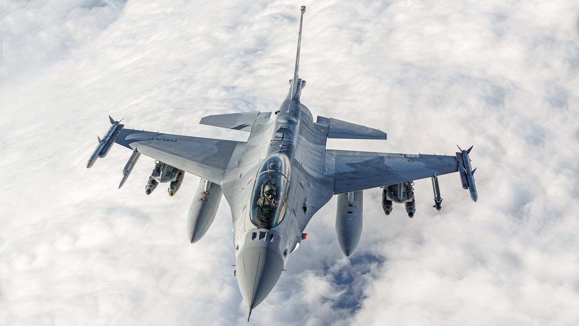 Our First Look At An Armed-Up Block 70 F-16 Viper