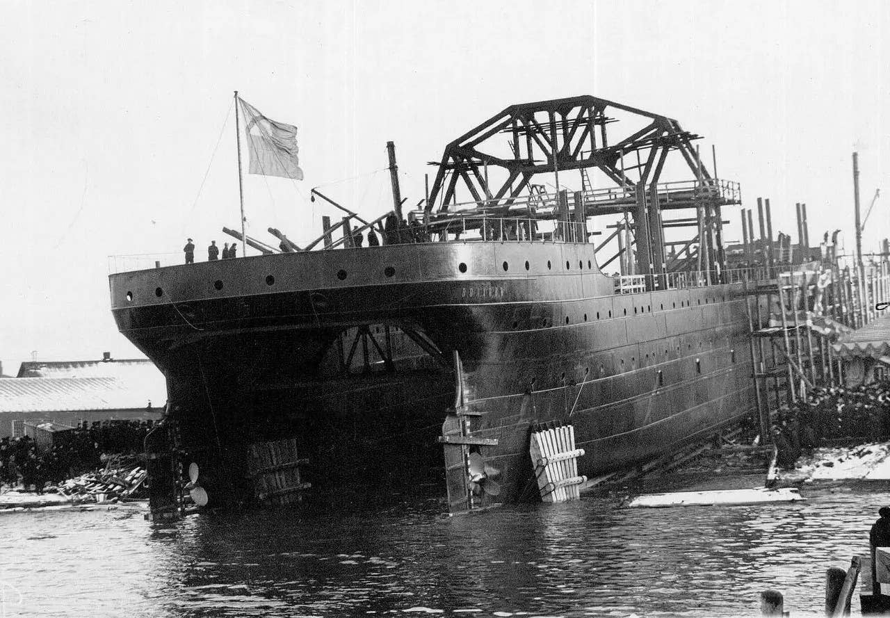 <em>Volkhov</em> being launched in St. Petersburg in 1913. <em>Public Domain</em>