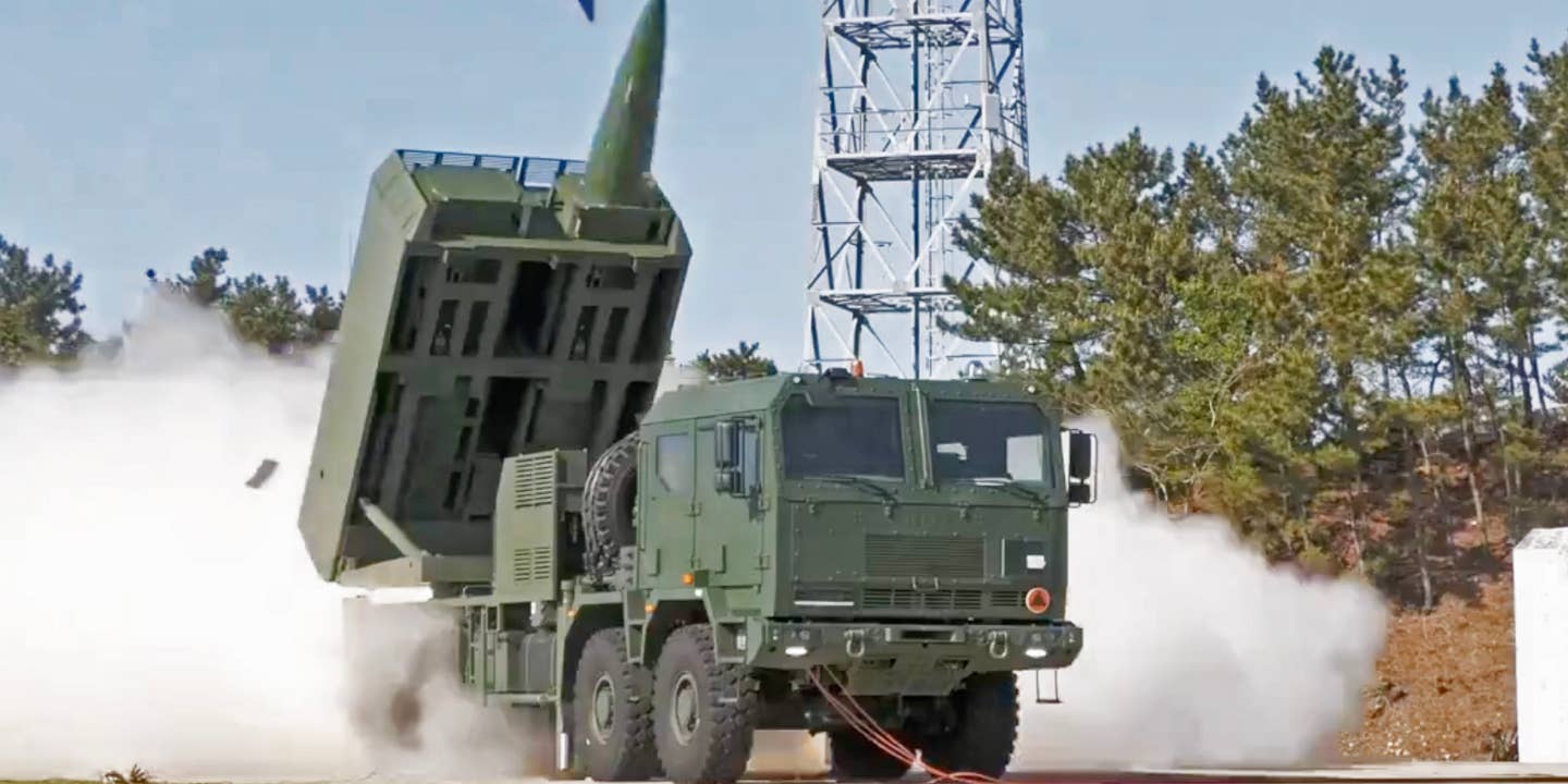 The CTM-290 missile, which is launched from the Homar-K multiple launch rocket system (MLRS), based on a Polish-built truck chassis, is indicative of a widening military relationship between Poland and South Korea. In recent years, this has also seen the East European country buy light combat aircraft, tanks, and self-propelled artillery from Seoul.