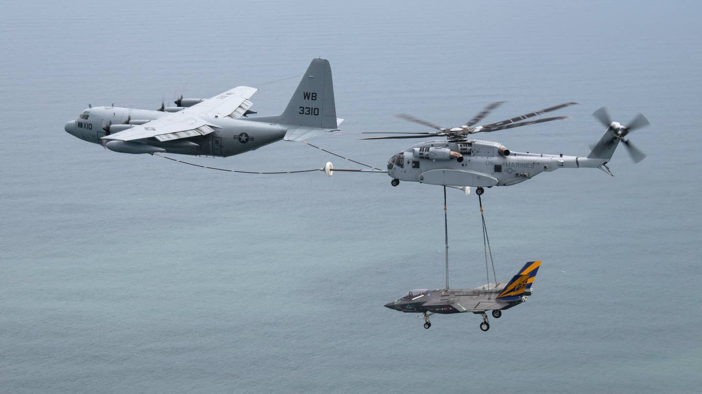 A US Marine Corps CH-53K recently carried the stripped-down hulk of an F-35C fighter from one base to another and refueled in mid-air along the way.
