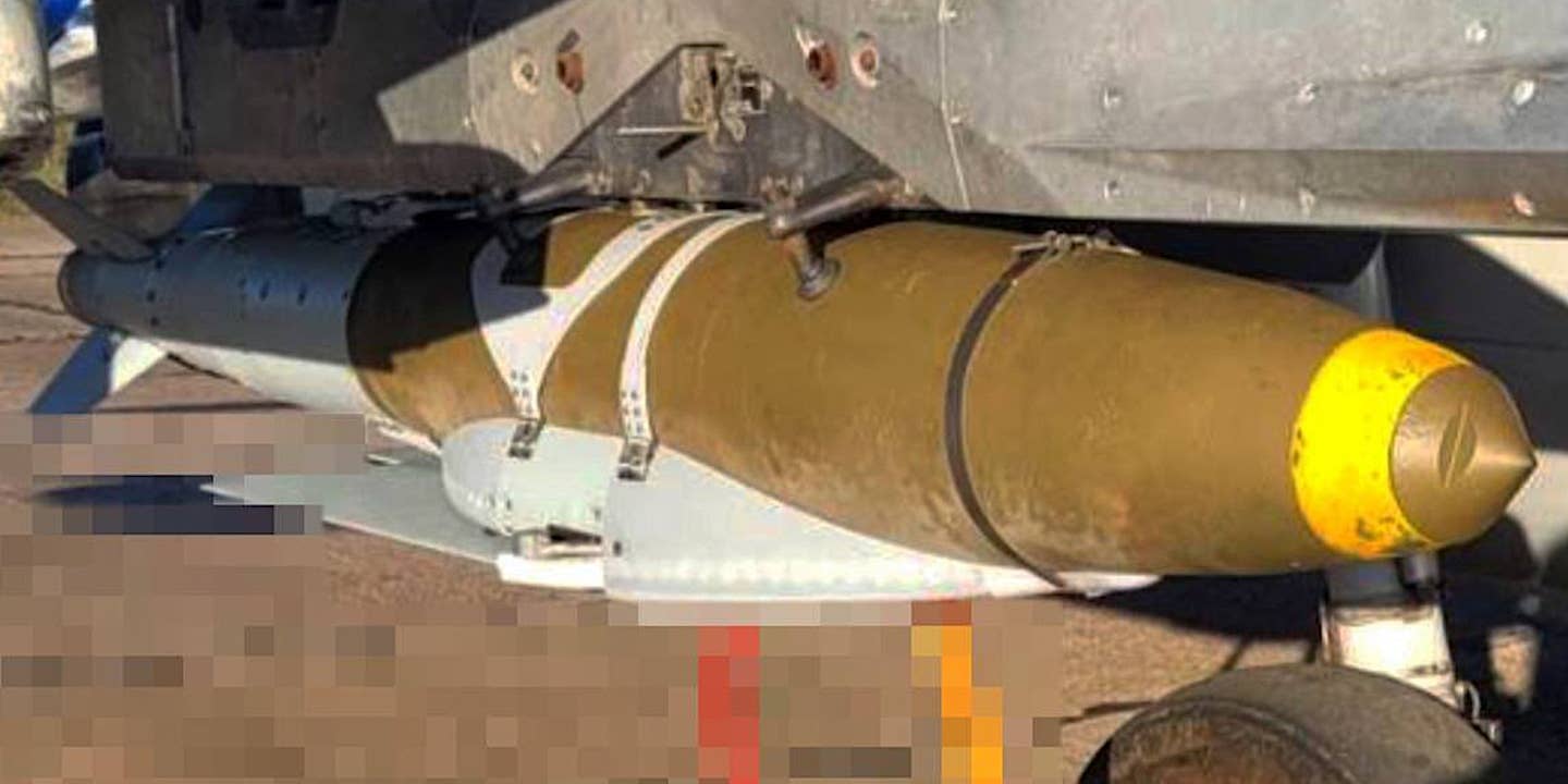JDAM-ER Winged Bombs With Seekers That Home In On GPS Jammers Headed To Ukraine