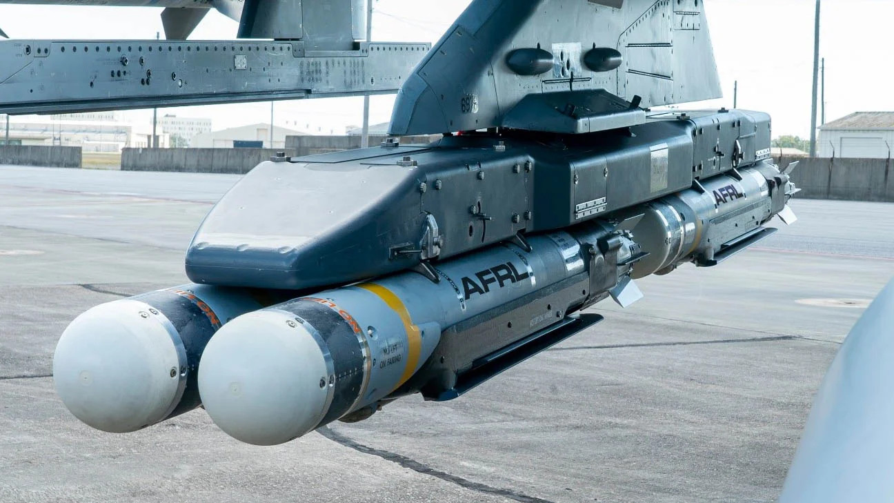 JDAM-ER Winged Bombs With Seekers That Home In On GPS Jammers Headed To  Ukraine