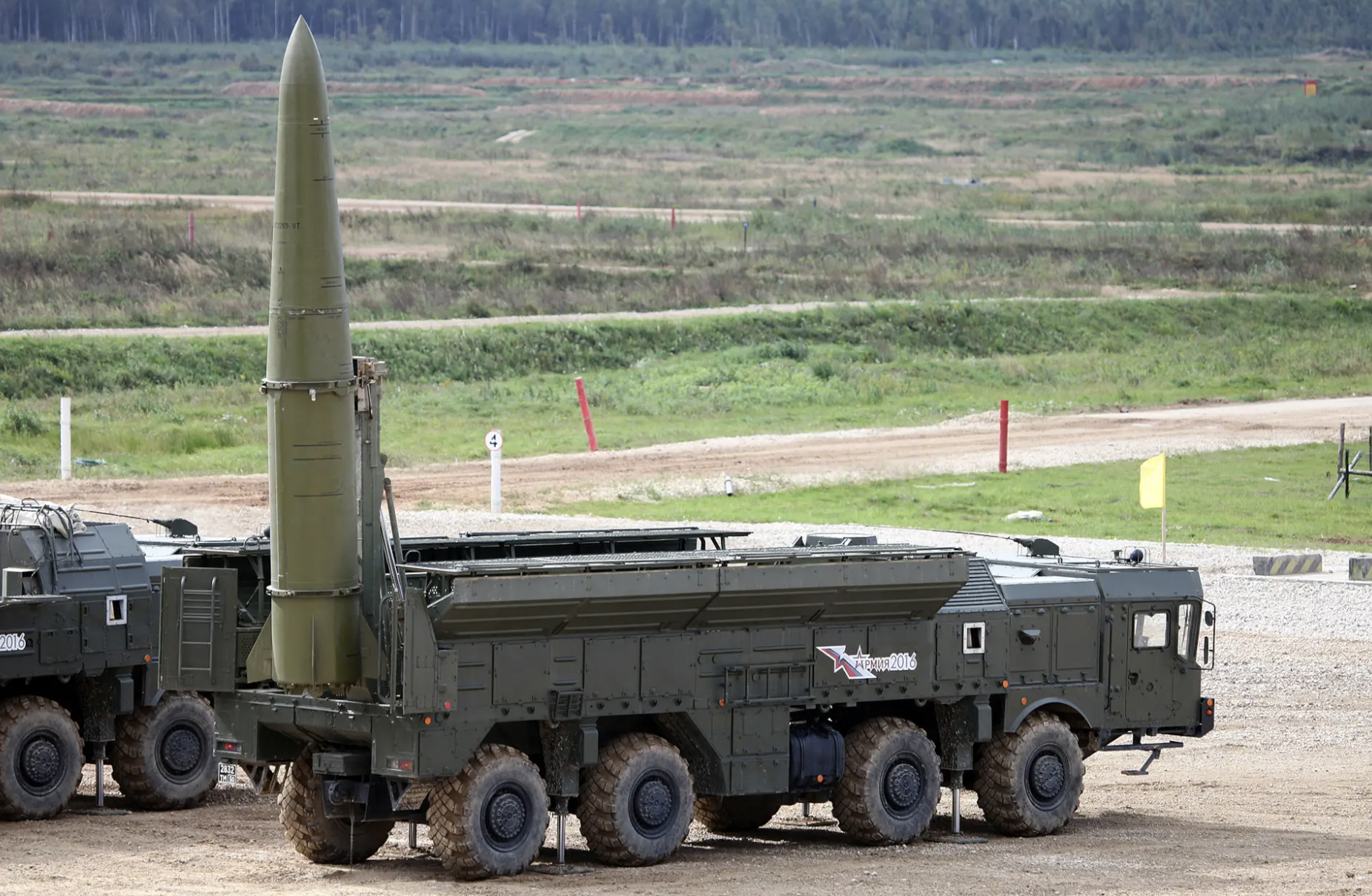 The Iskander-M short-range ballistic missile can carry a nuclear or a conventional warhead and is among Russia’s available tactical nuclear weapons.&nbsp;<em>Vitaly Kuzmin via Wikimedia Commons</em>