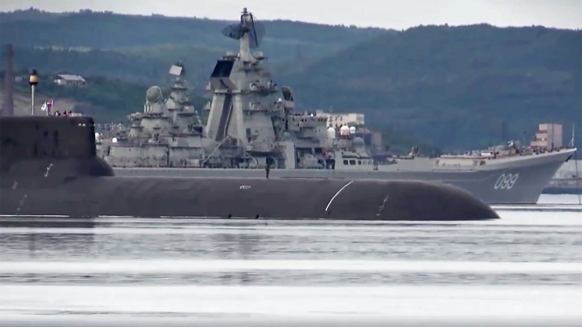 Russia’s Largest Nuclear Powered Sub And Warship Have Set Sail To The Baltic Sea