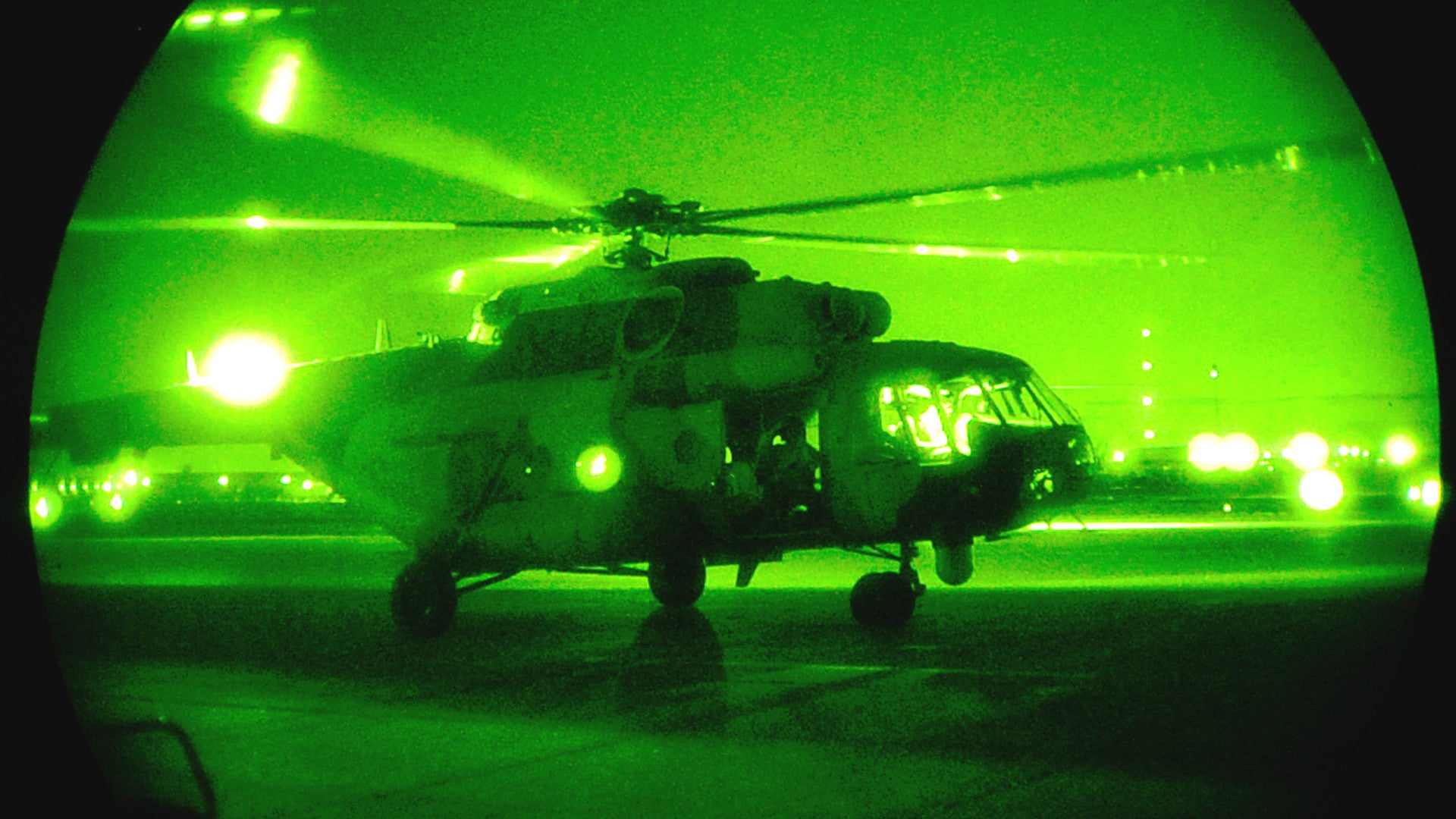 Russia Claims US Coalition “Mystery Helicopters” Supplying Arms To ISIS In Afghanistan
